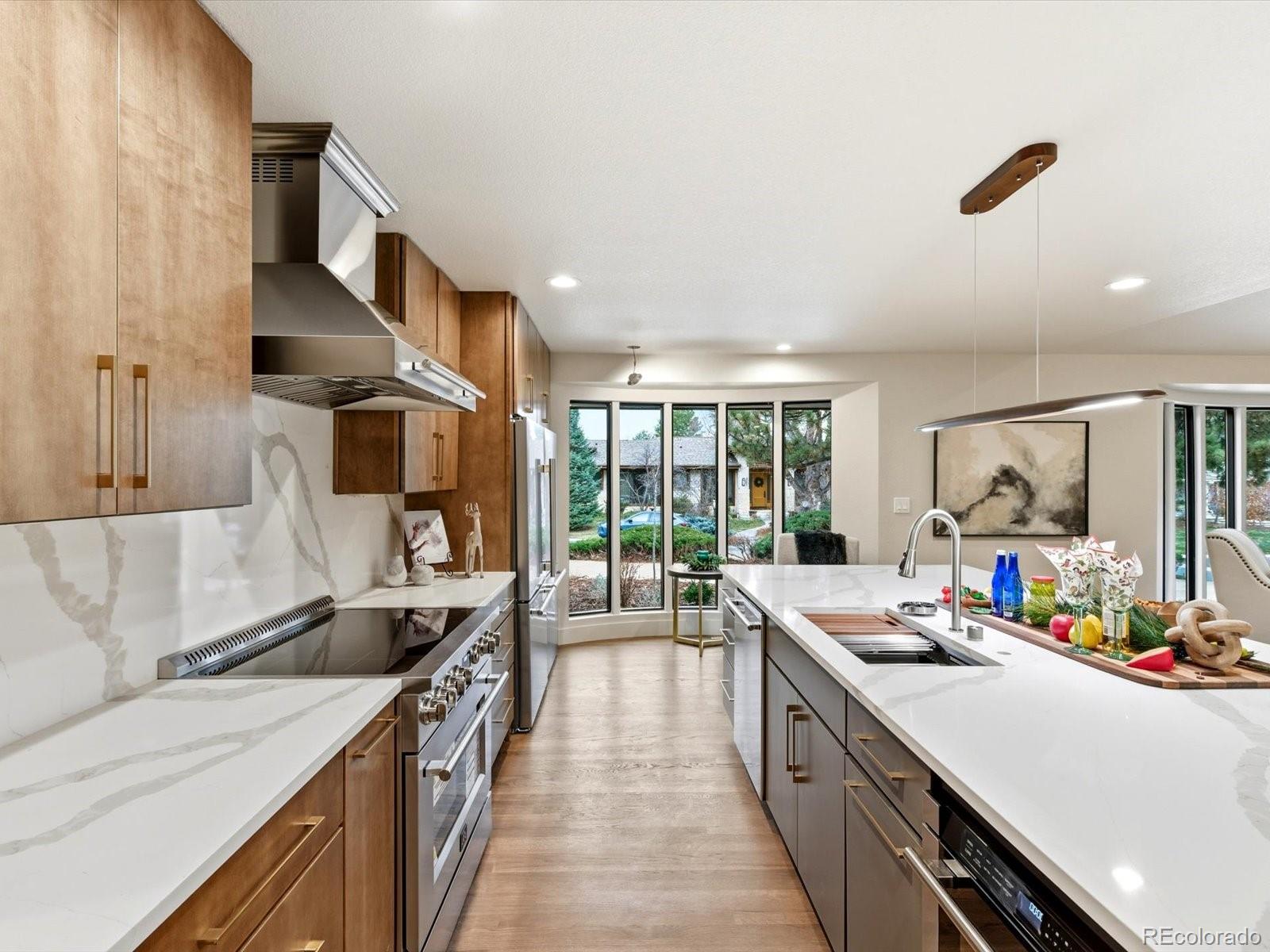 Englewood, Colorado, 80113, United States, 4 Bedrooms Bedrooms, ,5 BathroomsBathrooms,Residential,Active,2006786