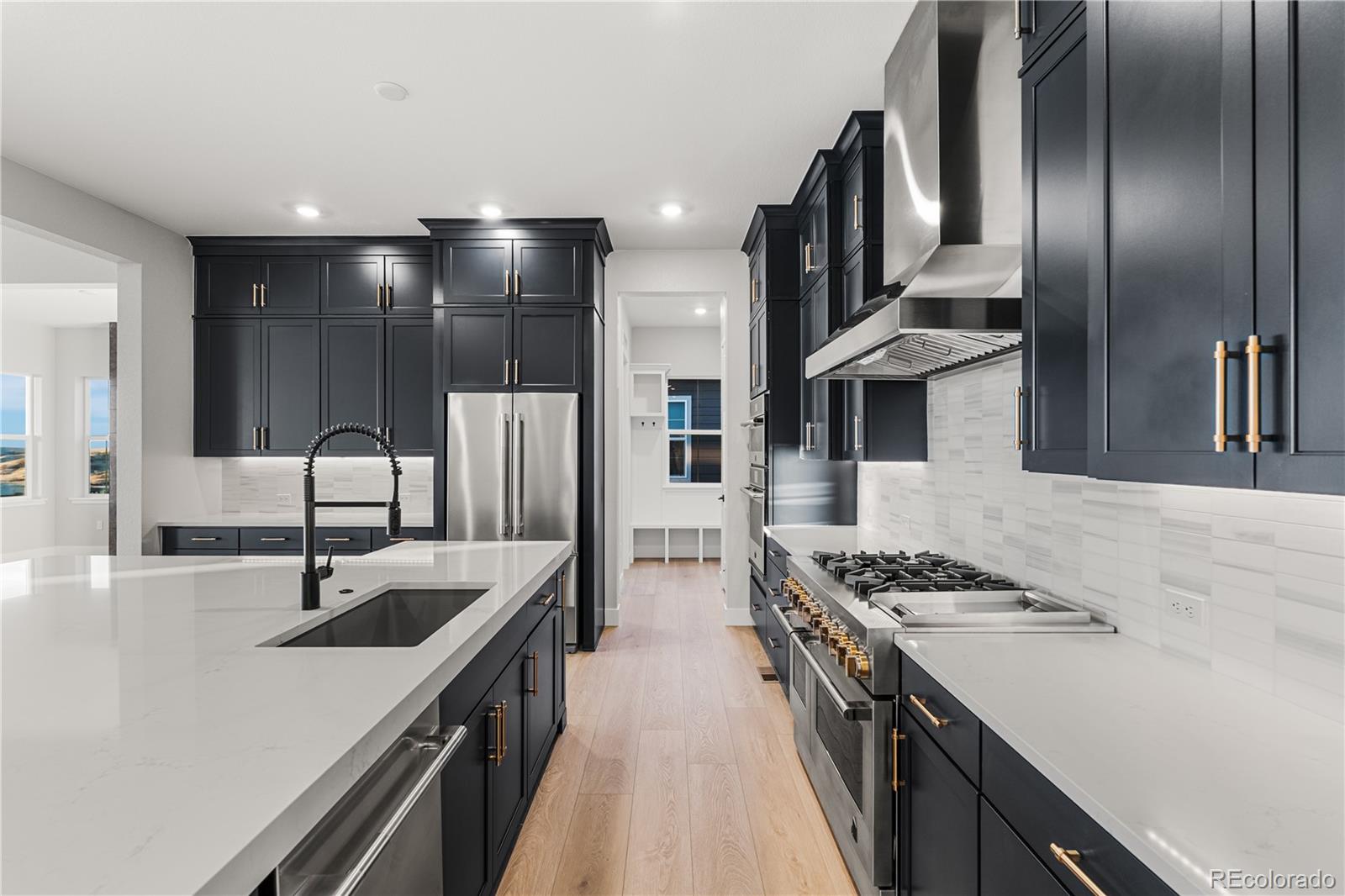 Castle Pines, Colorado, 80108, United States, 4 Bedrooms Bedrooms, ,5 BathroomsBathrooms,Residential,Active,1953011