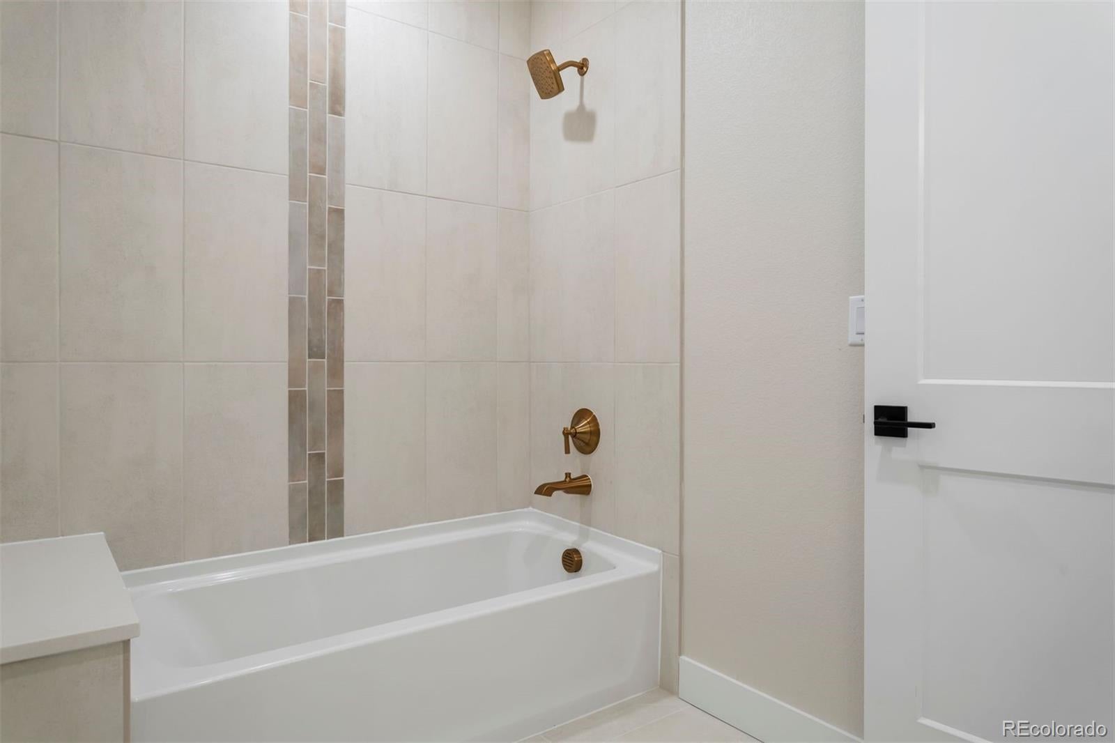 Castle Rock, Colorado, 80108, United States, 3 Bedrooms Bedrooms, ,4 BathroomsBathrooms,Residential,Active,1929695