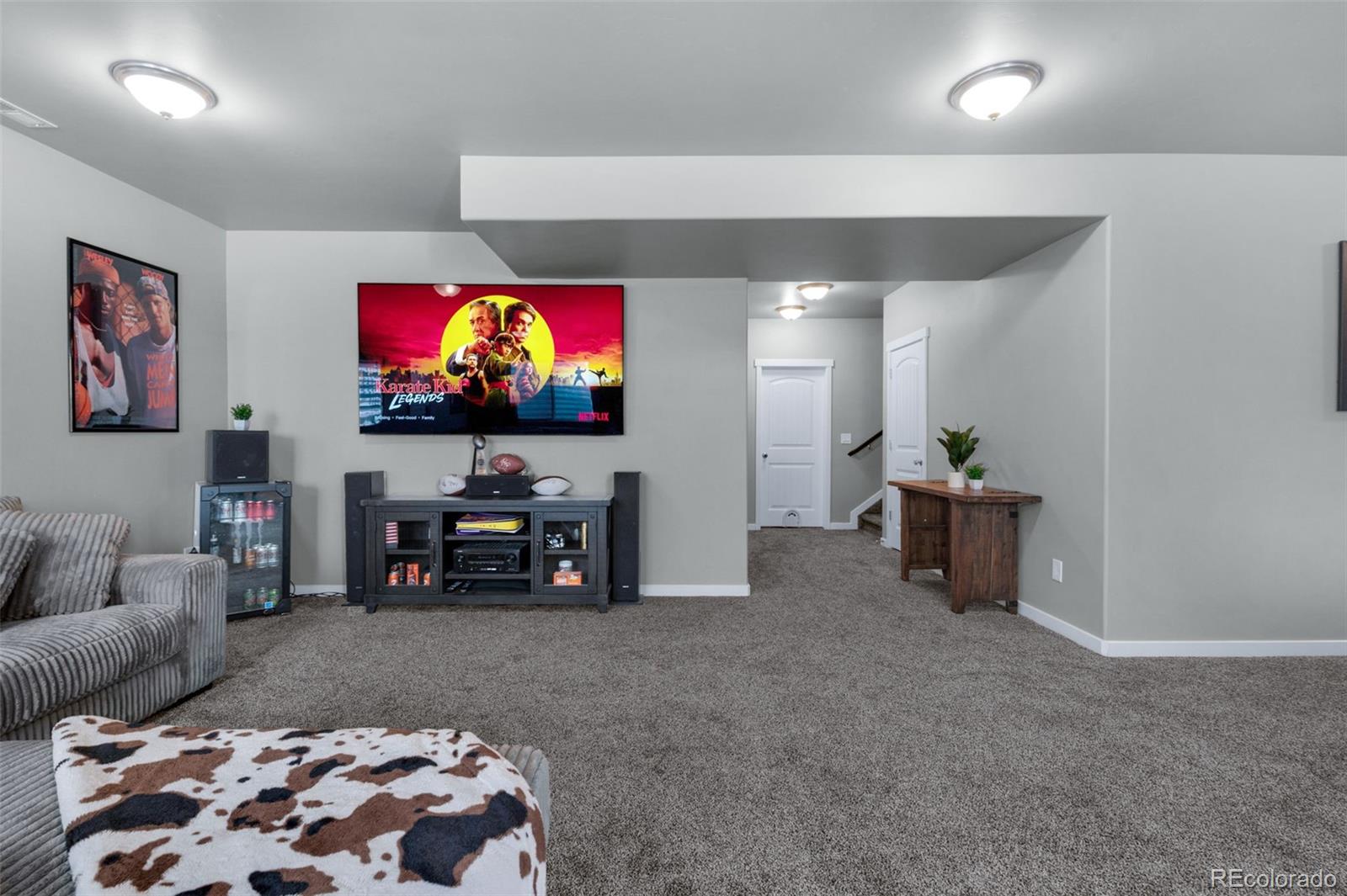 Colorado Springs, Colorado, 80908, United States, 7 Bedrooms Bedrooms, ,6 BathroomsBathrooms,Residential,Active,1969644