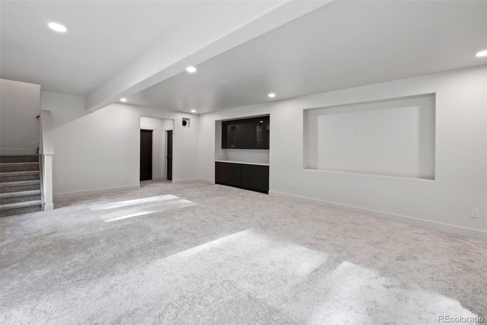 Colorado Springs, Colorado, 80908, United States, 4 Bedrooms Bedrooms, ,5 BathroomsBathrooms,Residential,Active,1999177