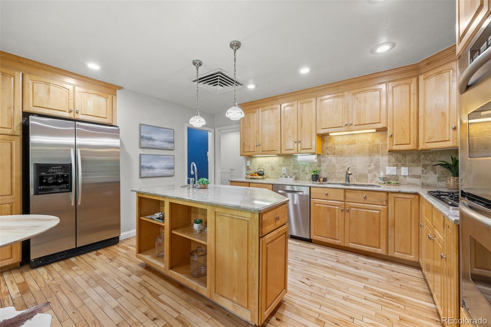 Englewood, Colorado, 80111, United States, 4 Bedrooms Bedrooms, ,3 BathroomsBathrooms,Residential,Active,1909660