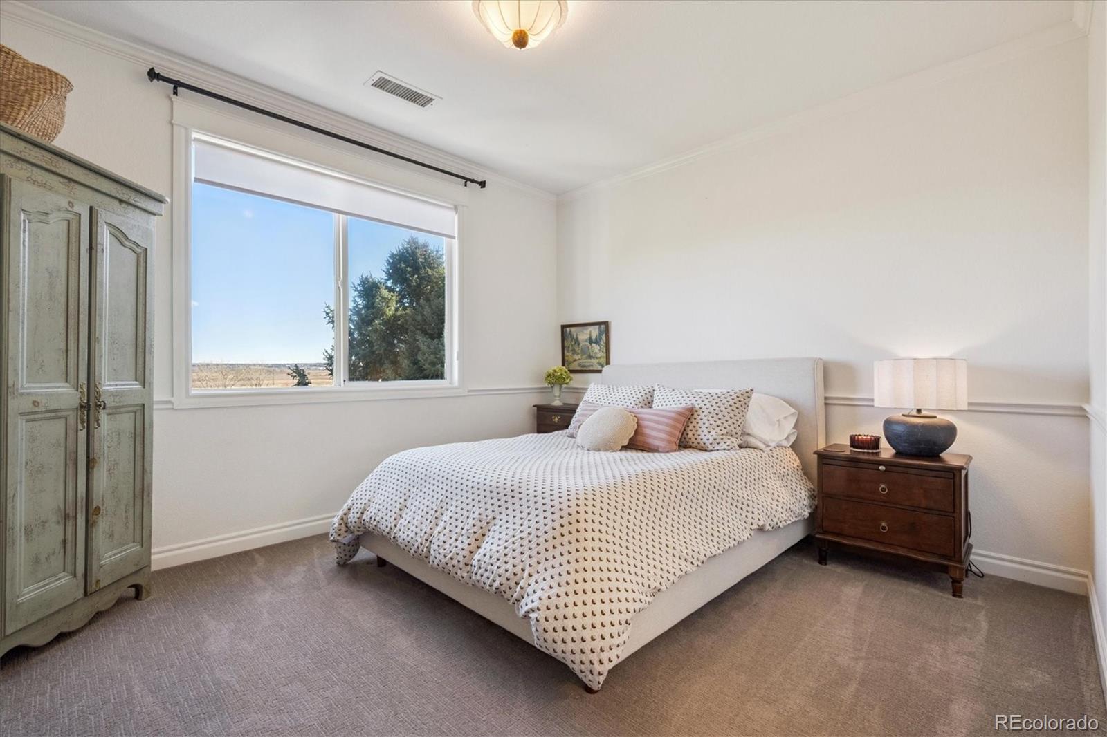 Englewood, Colorado, 80111, United States, 5 Bedrooms Bedrooms, ,6 BathroomsBathrooms,Residential,Active,1992207