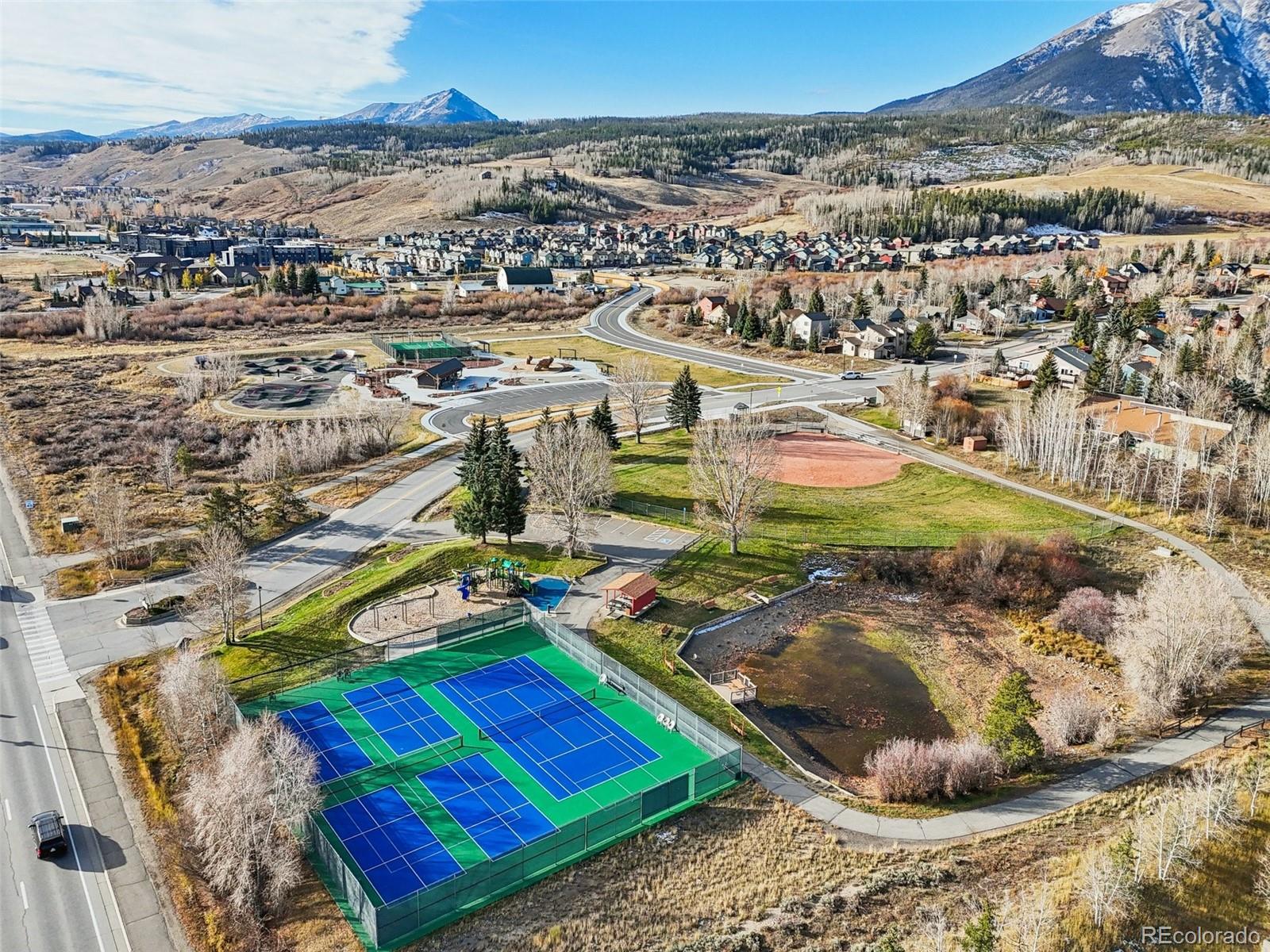 Silverthorne, Colorado, 80498, United States, 3 Bedrooms Bedrooms, ,2 BathroomsBathrooms,Residential,Active,1992542