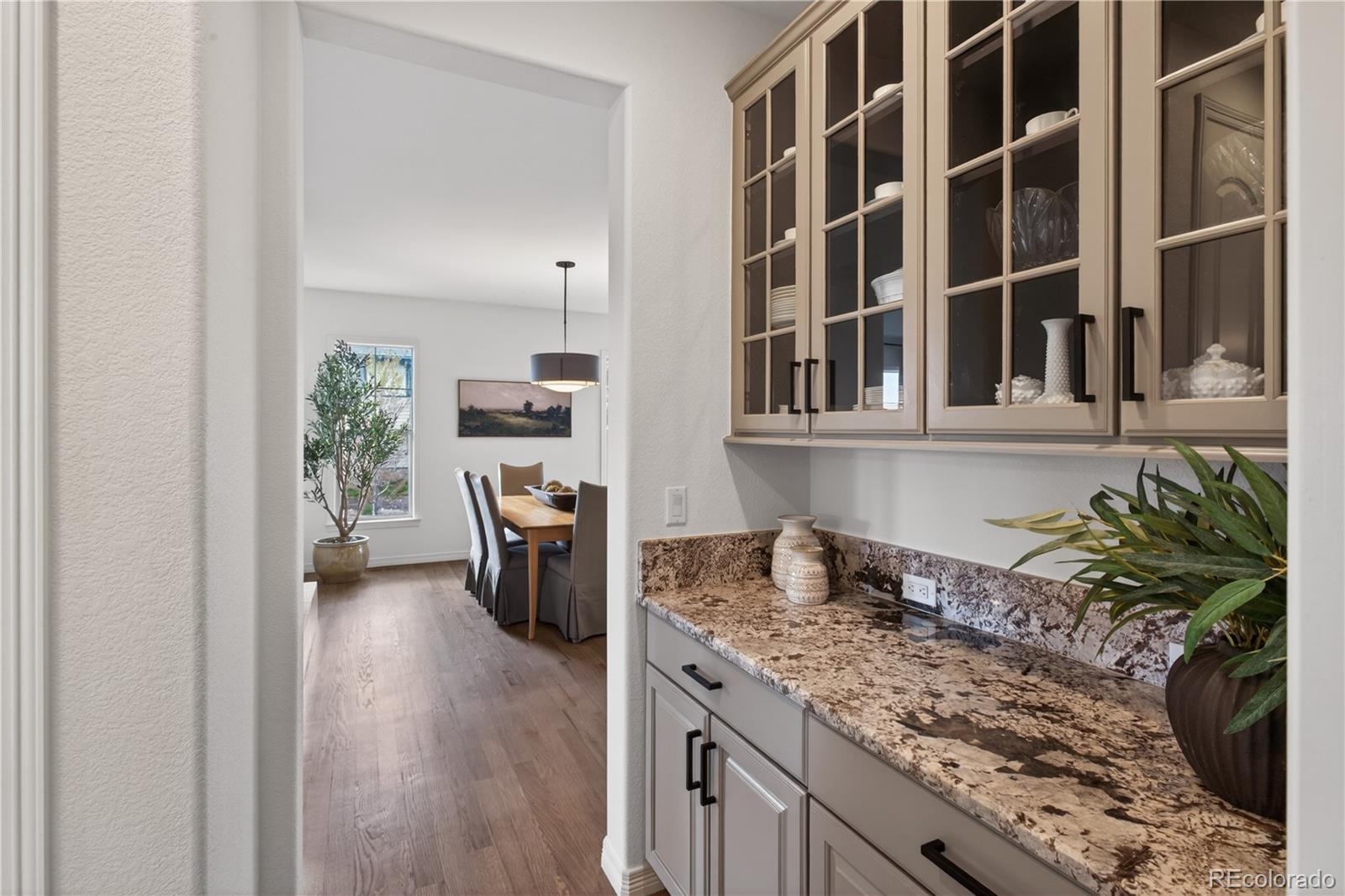 Highlands Ranch, Colorado, 80126, United States, 5 Bedrooms Bedrooms, ,5 BathroomsBathrooms,Residential,Active,2044598