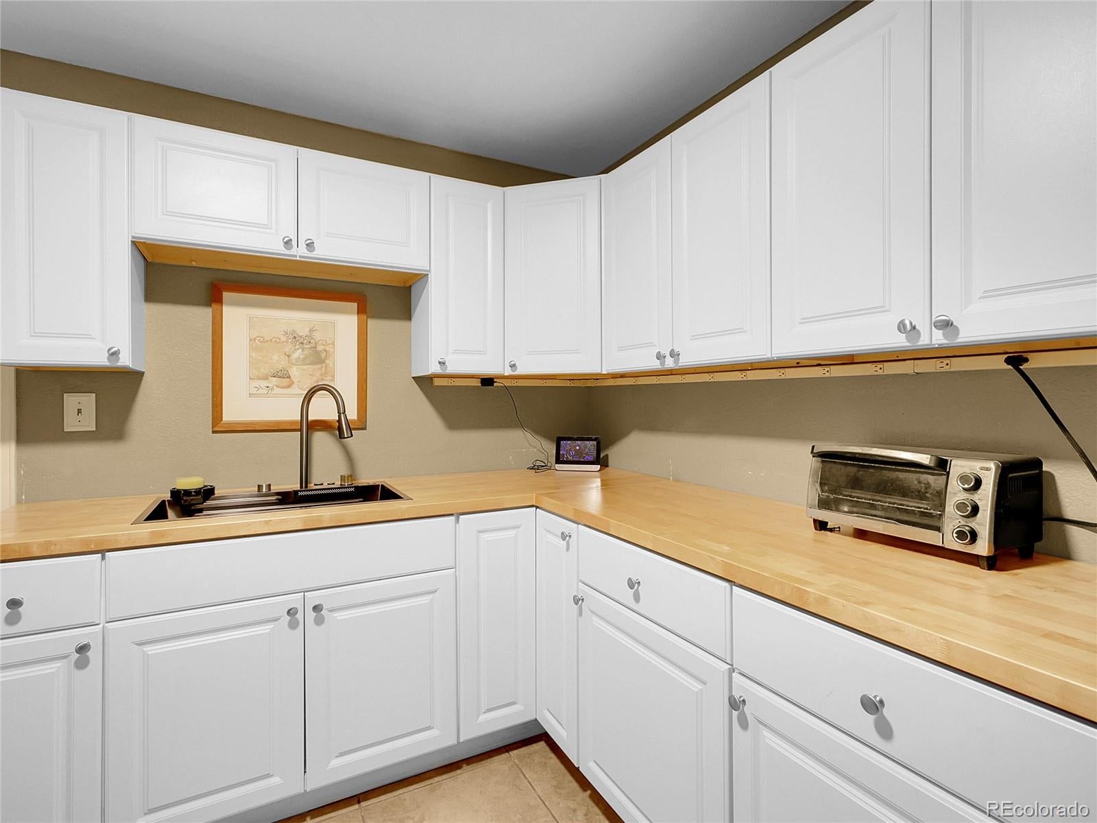Golden, Colorado, 80403, United States, 5 Bedrooms Bedrooms, ,4 BathroomsBathrooms,Residential,Active,1922337