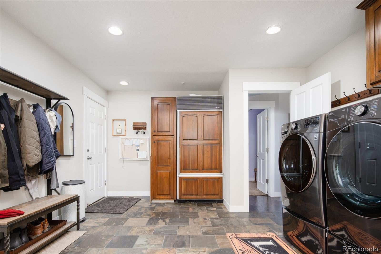 Castle Pines, Colorado, 80108, United States, 5 Bedrooms Bedrooms, ,5 BathroomsBathrooms,Residential,Active,2009383