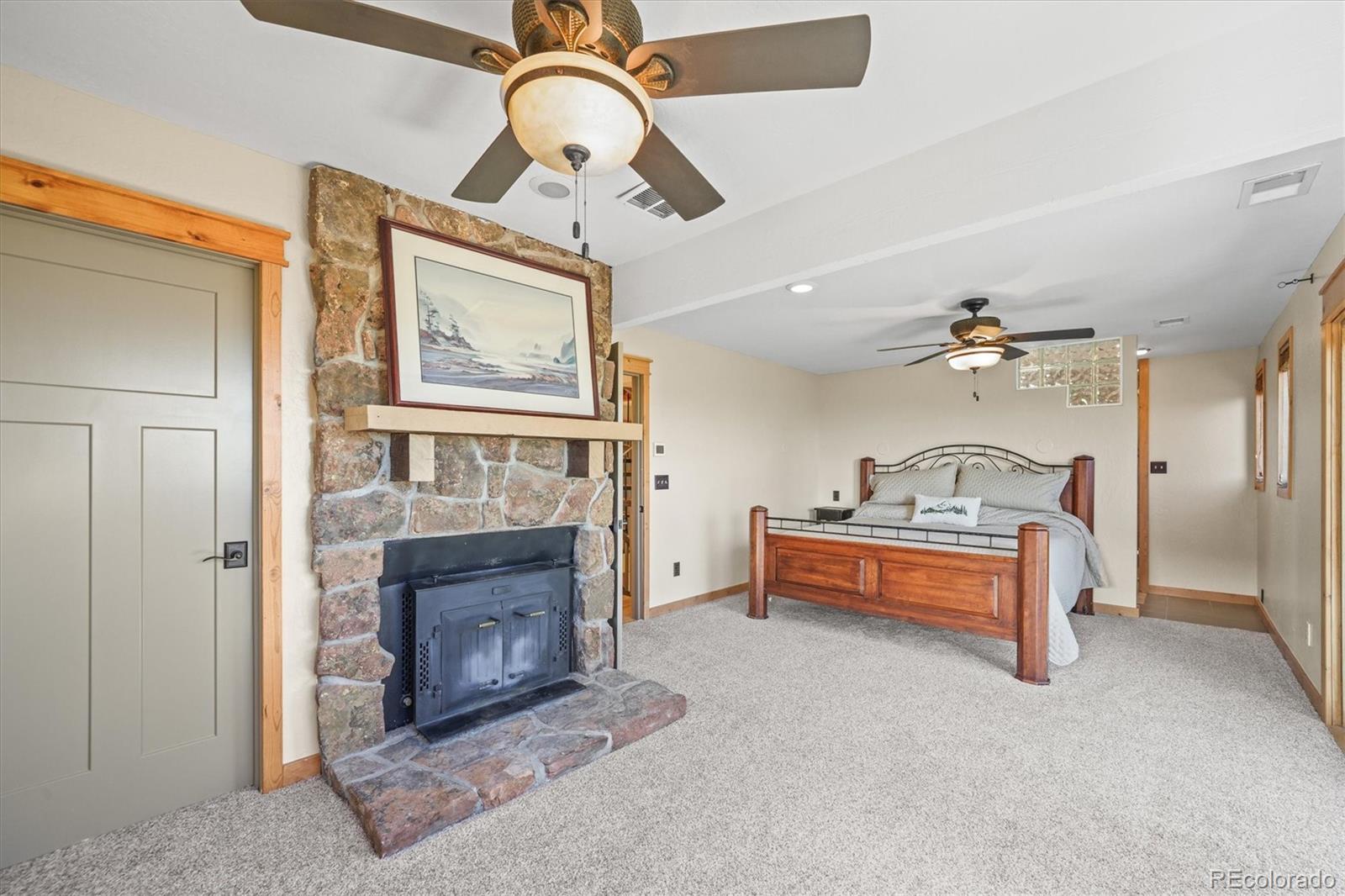 Lyons, Colorado, 80540, United States, 4 Bedrooms Bedrooms, ,4 BathroomsBathrooms,Residential,Active,2000204