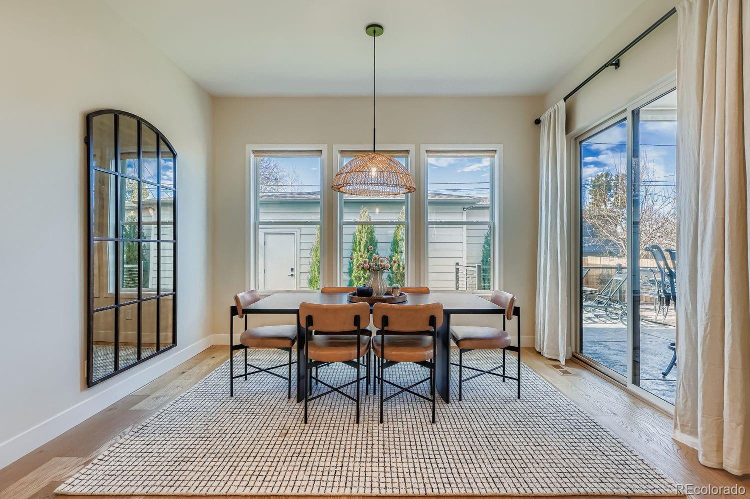 Denver, Colorado, 80210, United States, 5 Bedrooms Bedrooms, ,6 BathroomsBathrooms,Residential,Active,2010187