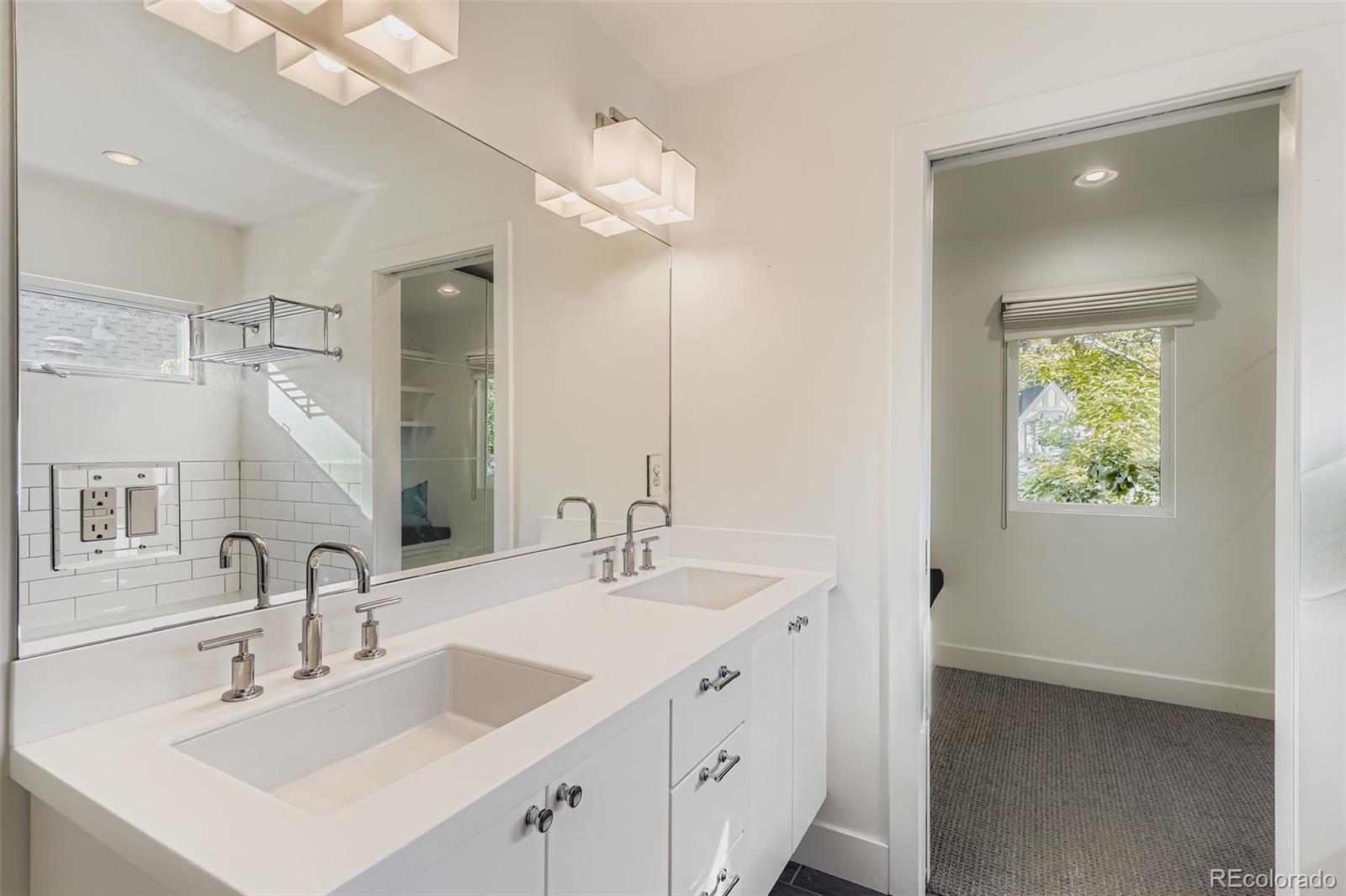 Denver, Colorado, 80209, United States, 5 Bedrooms Bedrooms, ,4 BathroomsBathrooms,Residential,Active,1953688