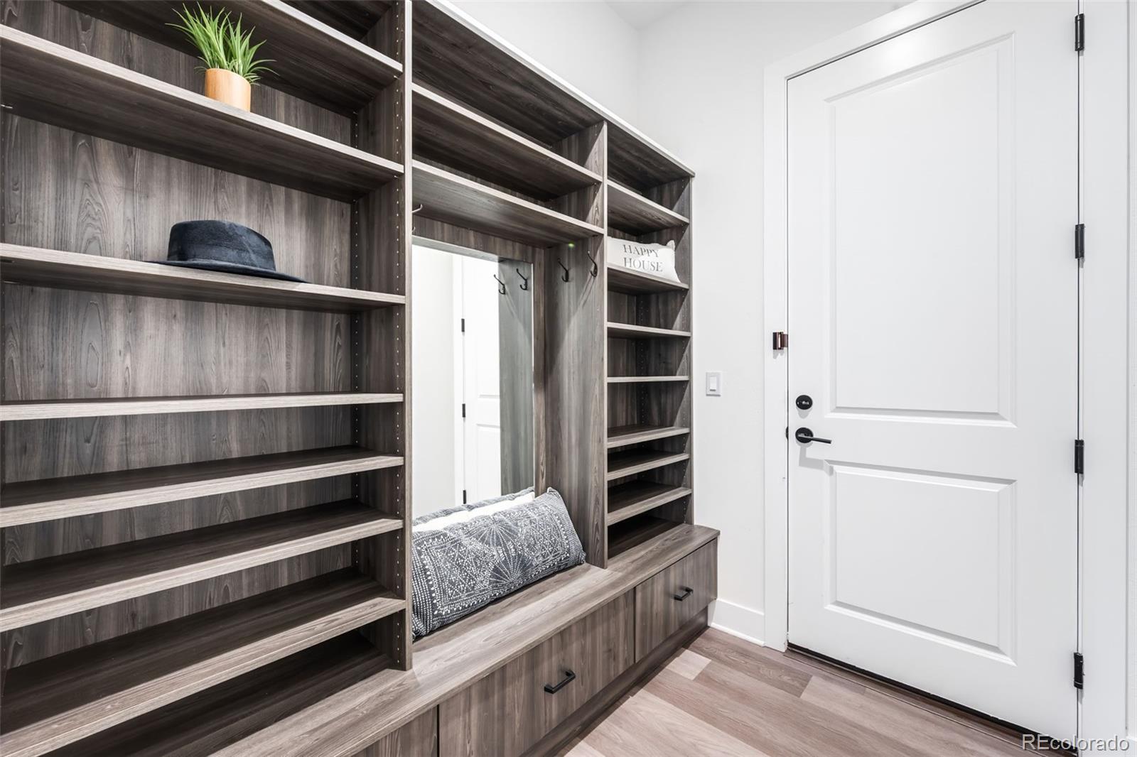 Arvada, Colorado, 80007, United States, 5 Bedrooms Bedrooms, ,6 BathroomsBathrooms,Residential,Active,2007071