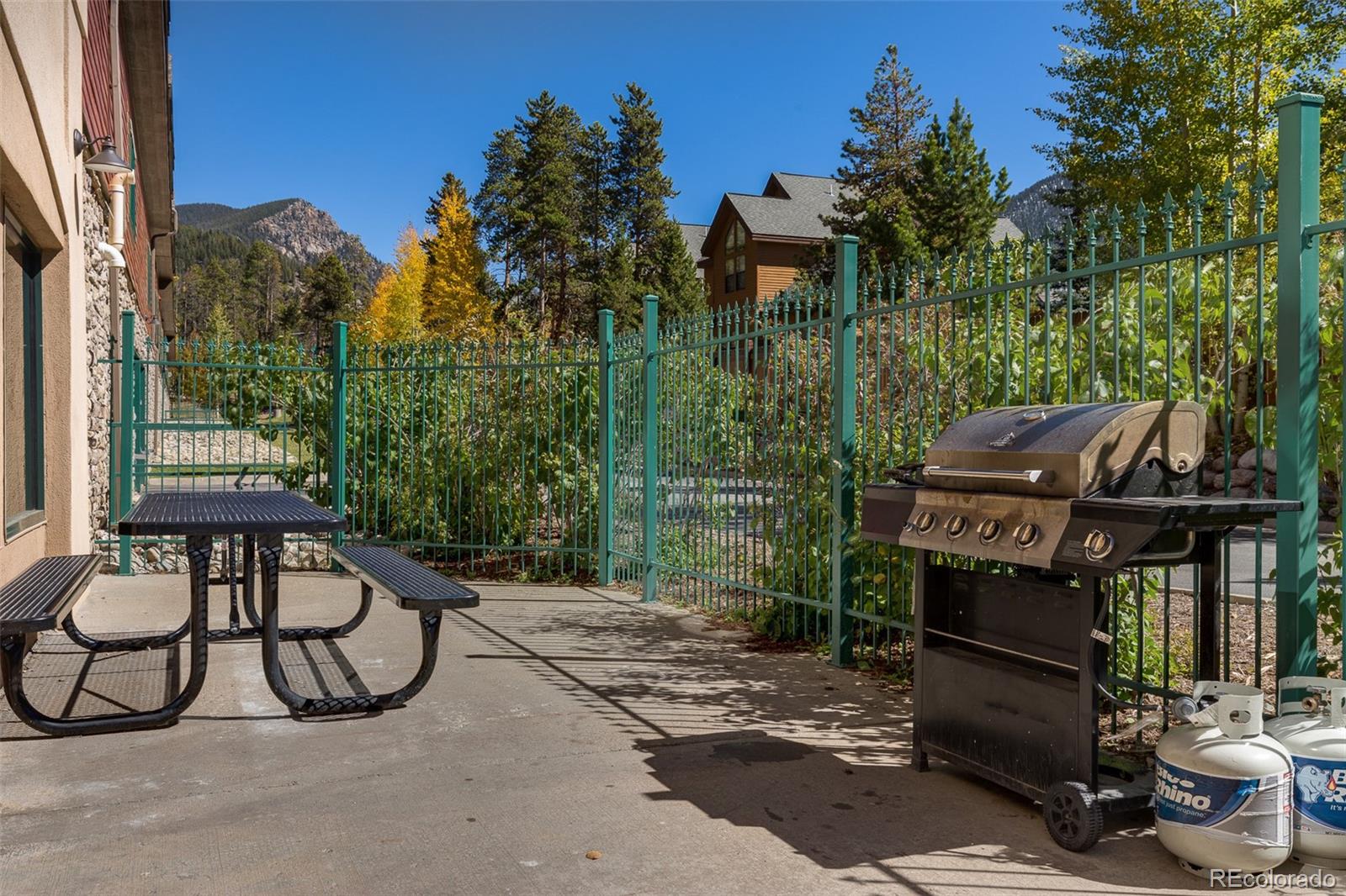 Keystone, Colorado, 80435, United States, 3 Bedrooms Bedrooms, ,5 BathroomsBathrooms,Residential,Active,1888993