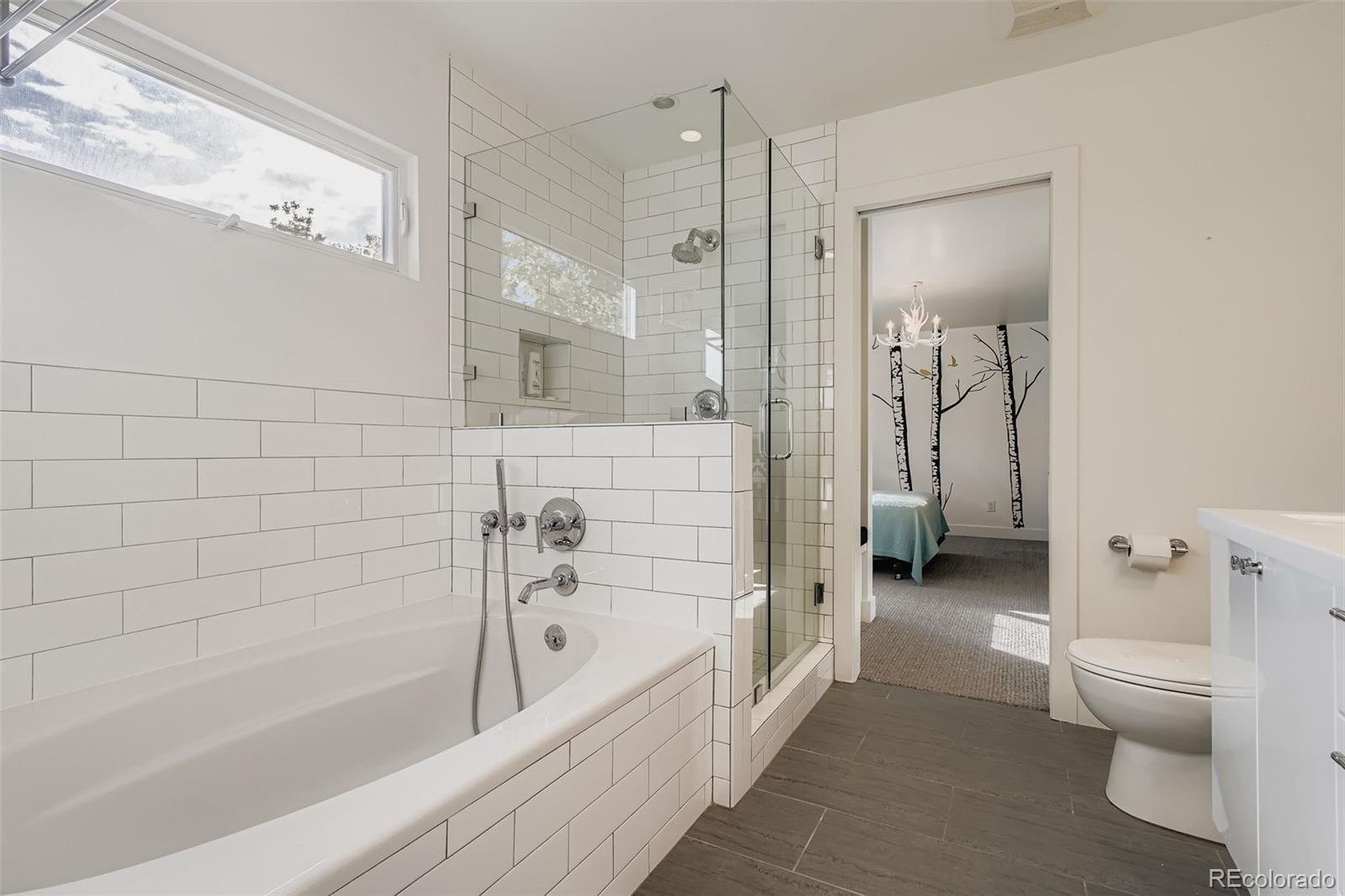 Denver, Colorado, 80209, United States, 5 Bedrooms Bedrooms, ,4 BathroomsBathrooms,Residential,Active,1953688