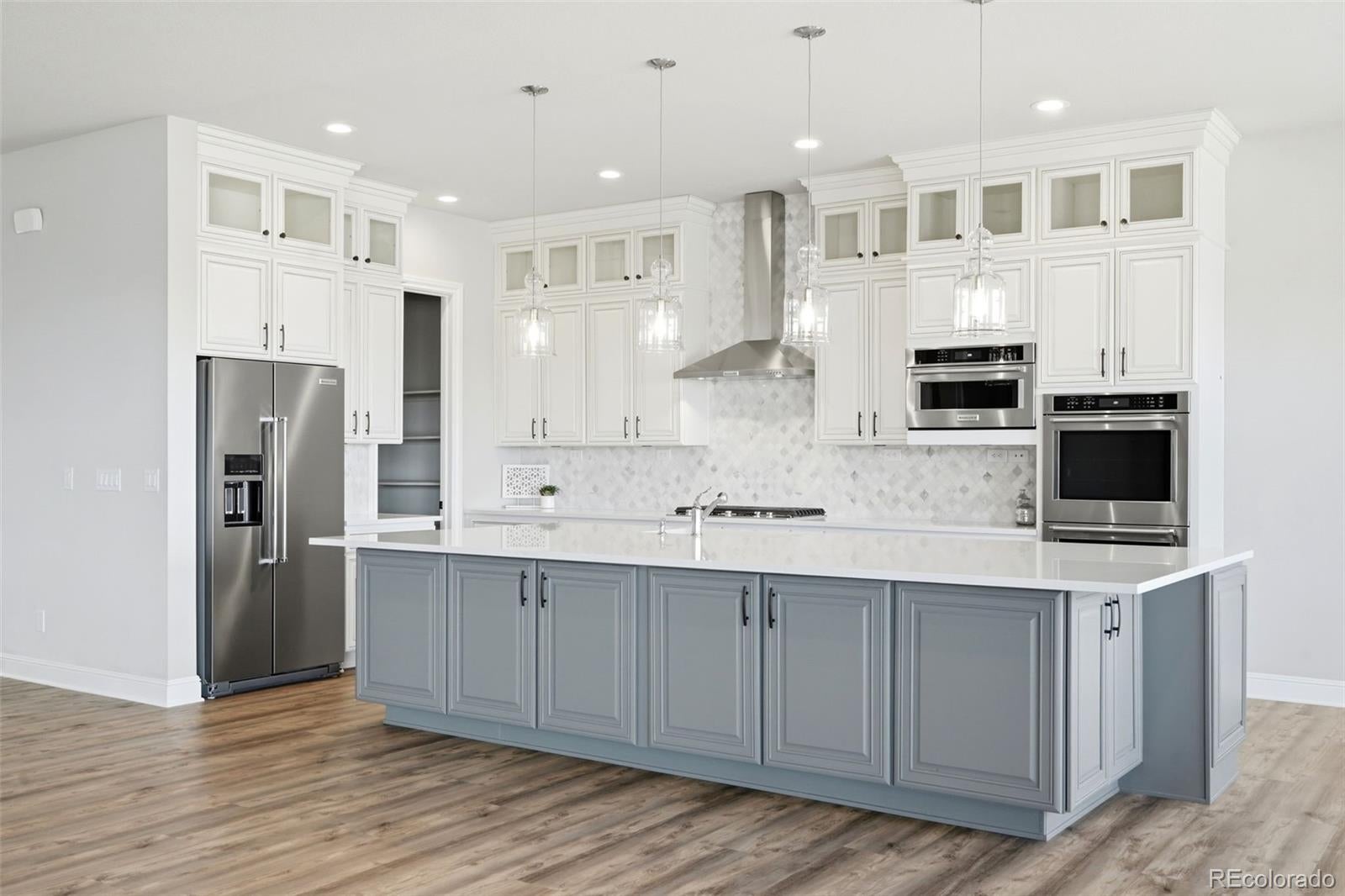 Castle Rock, Colorado, 80104, United States, 3 Bedrooms Bedrooms, ,3 BathroomsBathrooms,Residential,Active,2013637