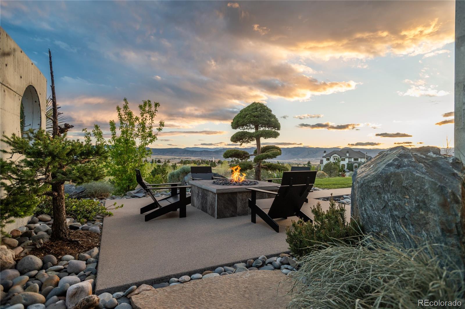 Highlands Ranch, Colorado, 80126, United States, 4 Bedrooms Bedrooms, ,7 BathroomsBathrooms,Residential,Active,2045709