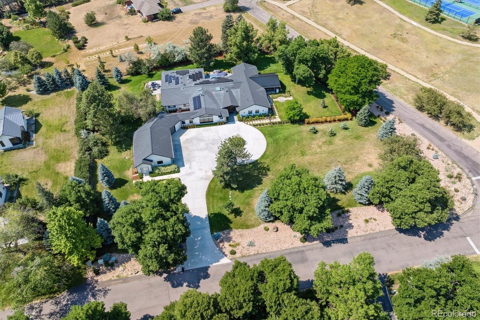 Littleton, Colorado, 80123, United States, 4 Bedrooms Bedrooms, ,5 BathroomsBathrooms,Residential,Active,2019490