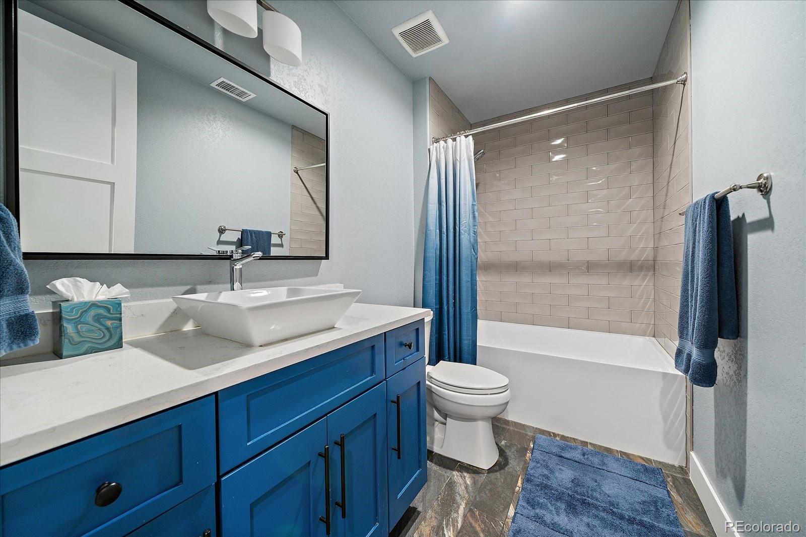 Franktown, Colorado, 80116, United States, 5 Bedrooms Bedrooms, ,6 BathroomsBathrooms,Residential,Active,1811101