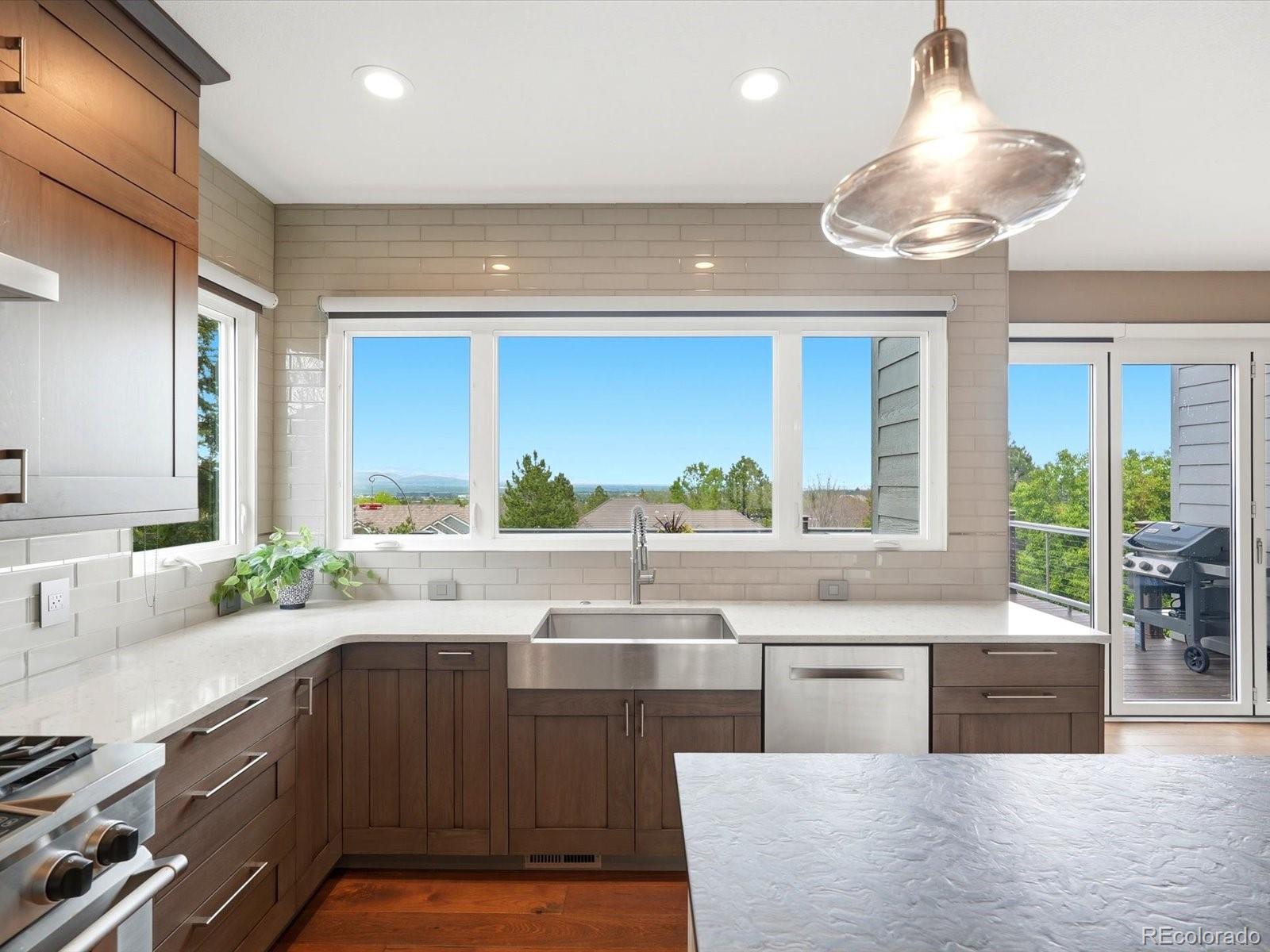 Highlands Ranch, Colorado, 80126, United States, 5 Bedrooms Bedrooms, ,5 BathroomsBathrooms,Residential,Pending,2045674