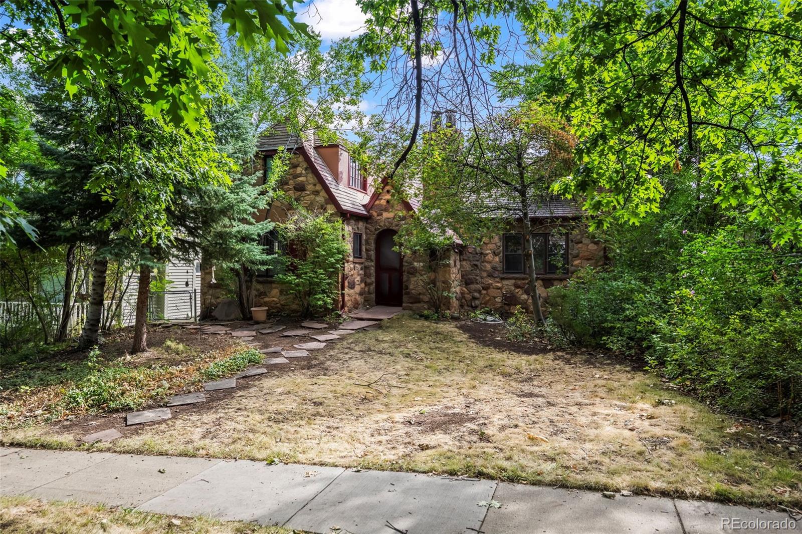 Boulder, Colorado, 80302, United States, 4 Bedrooms Bedrooms, ,3 BathroomsBathrooms,Residential,Contingent,1944085