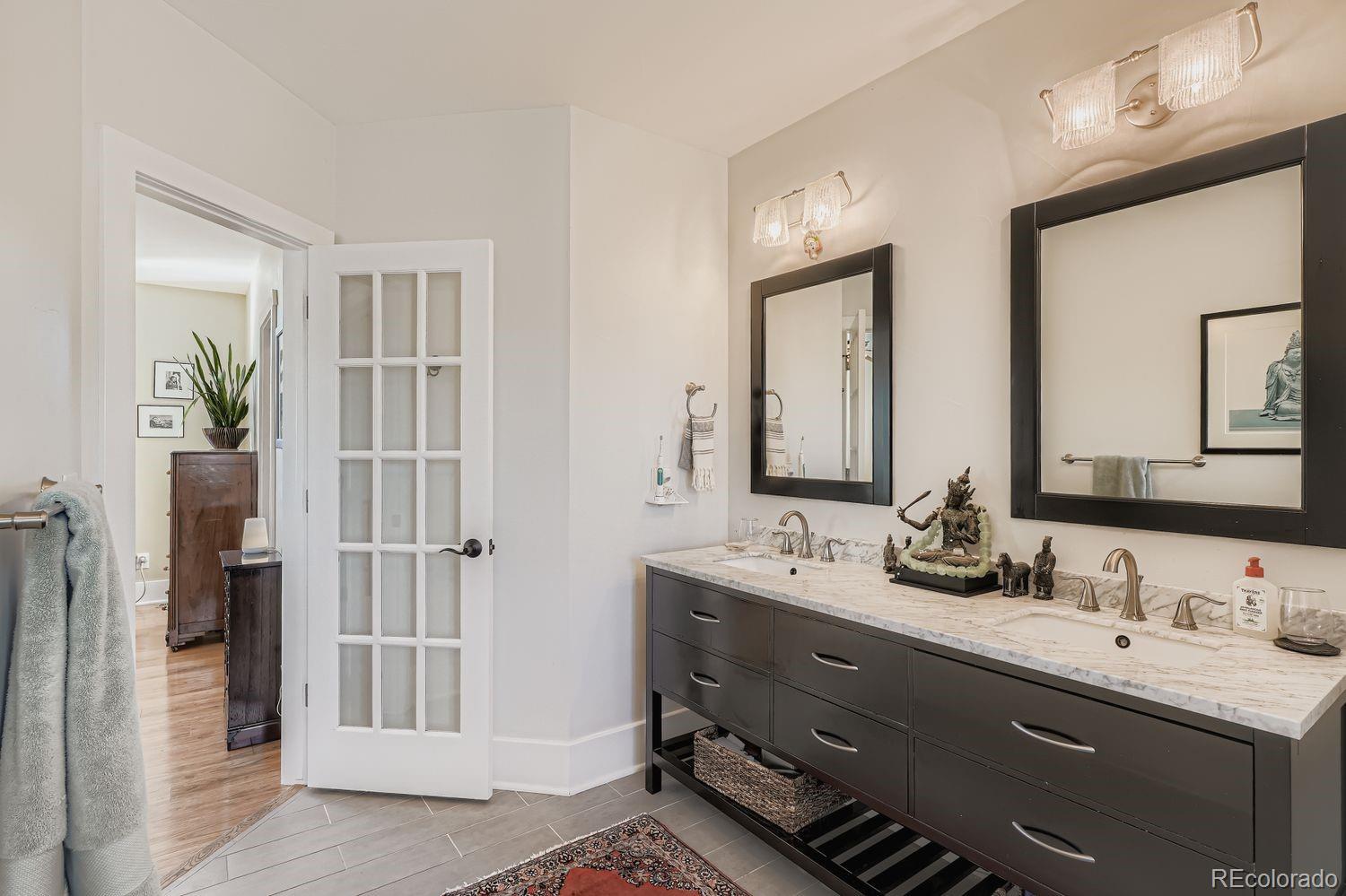 Denver, Colorado, 80209, United States, 3 Bedrooms Bedrooms, ,3 BathroomsBathrooms,Residential,Active,1987207