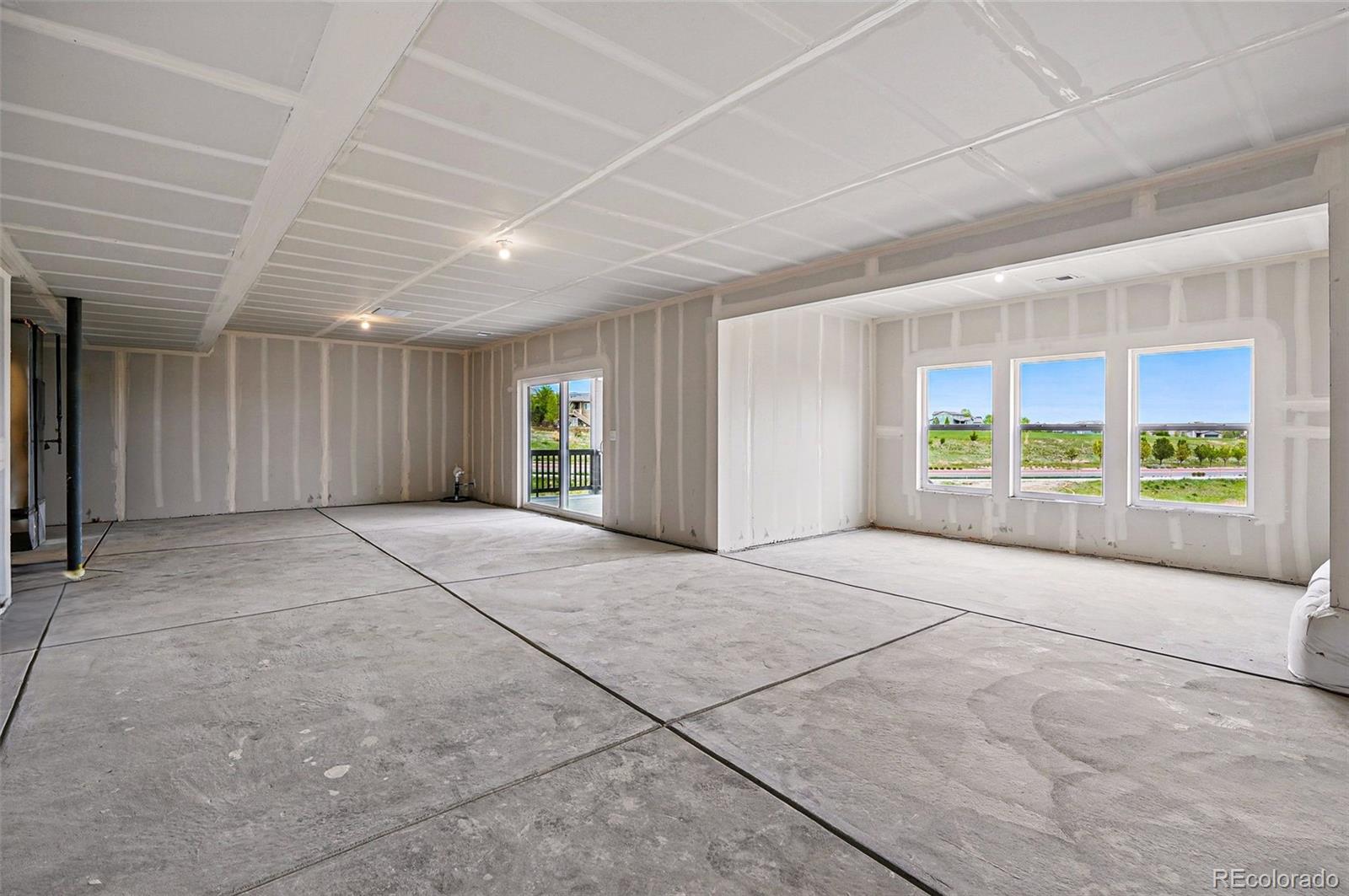 Arvada, Colorado, 80007, United States, 5 Bedrooms Bedrooms, ,4 BathroomsBathrooms,Residential,Active,1762868