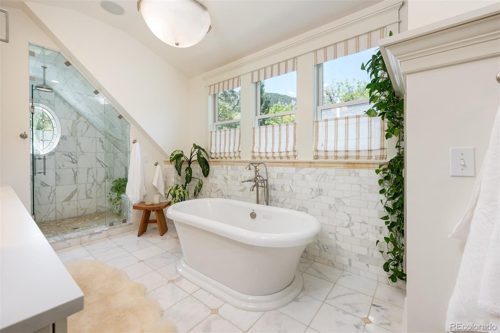 Boulder, Colorado, 80302, United States, 4 Bedrooms Bedrooms, ,5 BathroomsBathrooms,Residential,Active,1953427