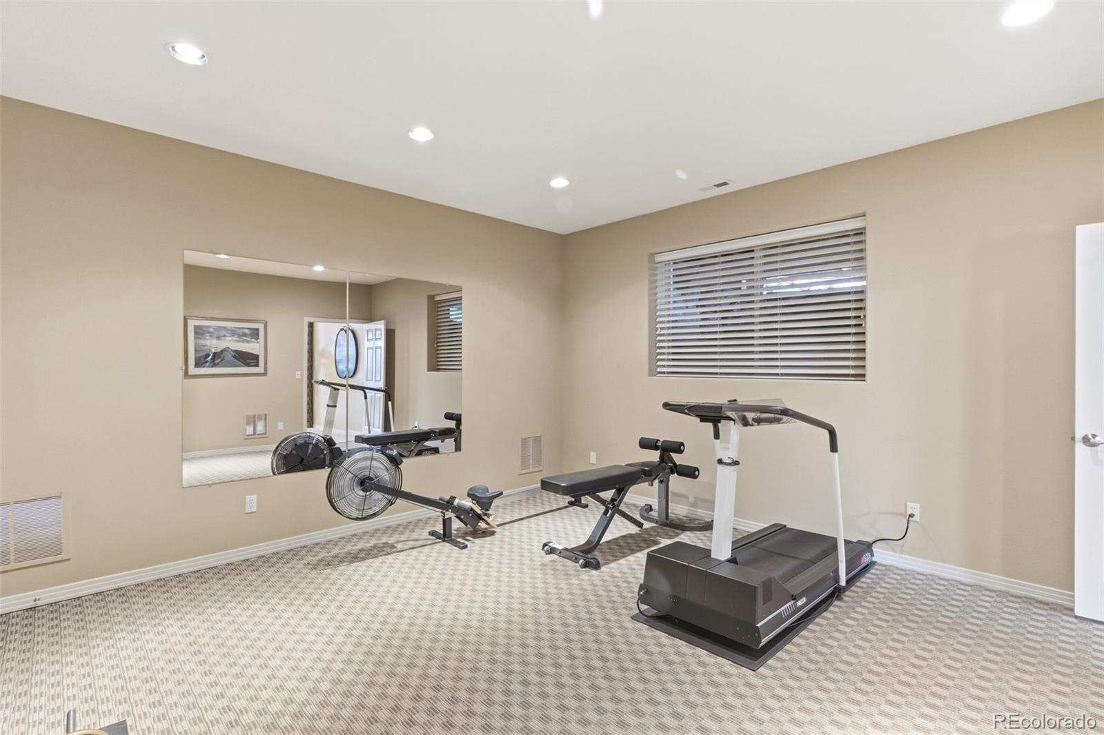 Colorado Springs, Colorado, 80906, United States, 4 Bedrooms Bedrooms, ,3 BathroomsBathrooms,Residential,Active,2045386