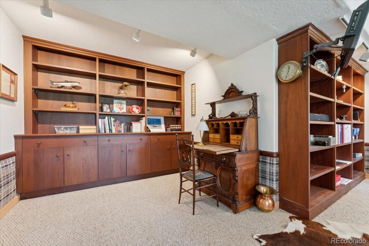 Red Feather Lakes, Colorado, 80545, United States, 3 Bedrooms Bedrooms, ,5 BathroomsBathrooms,Residential,Active,1972136