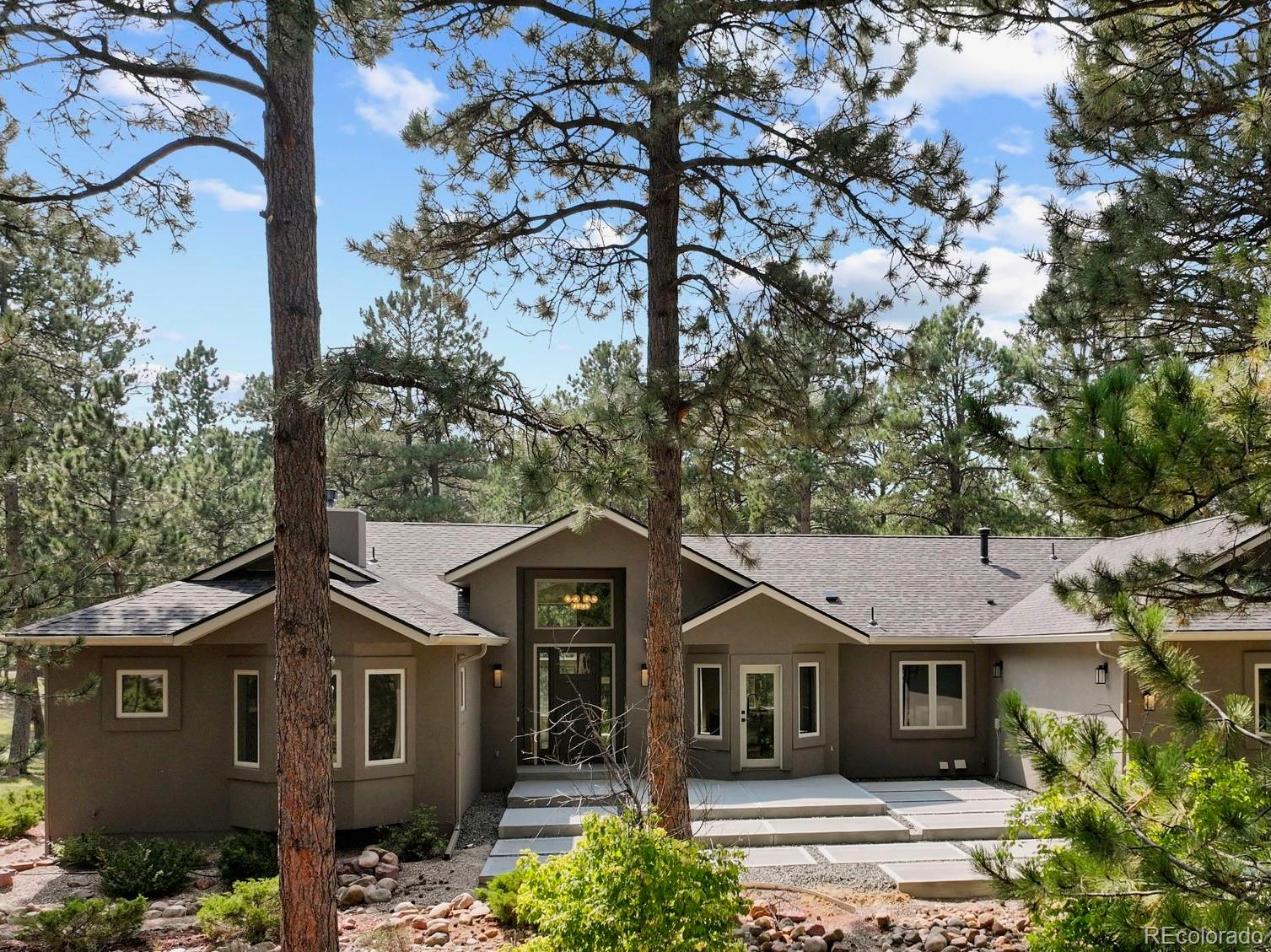 Colorado Springs, Colorado, 80908, United States, 4 Bedrooms Bedrooms, ,5 BathroomsBathrooms,Residential,Active,1999177