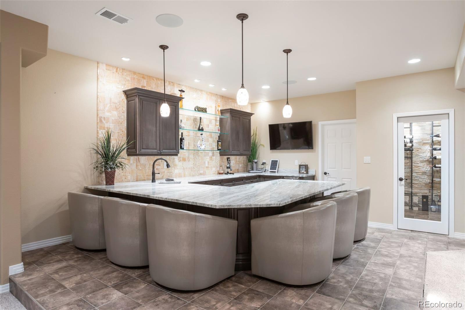 Aurora, Colorado, 80016, United States, 5 Bedrooms Bedrooms, ,7 BathroomsBathrooms,Residential,Active,1929689