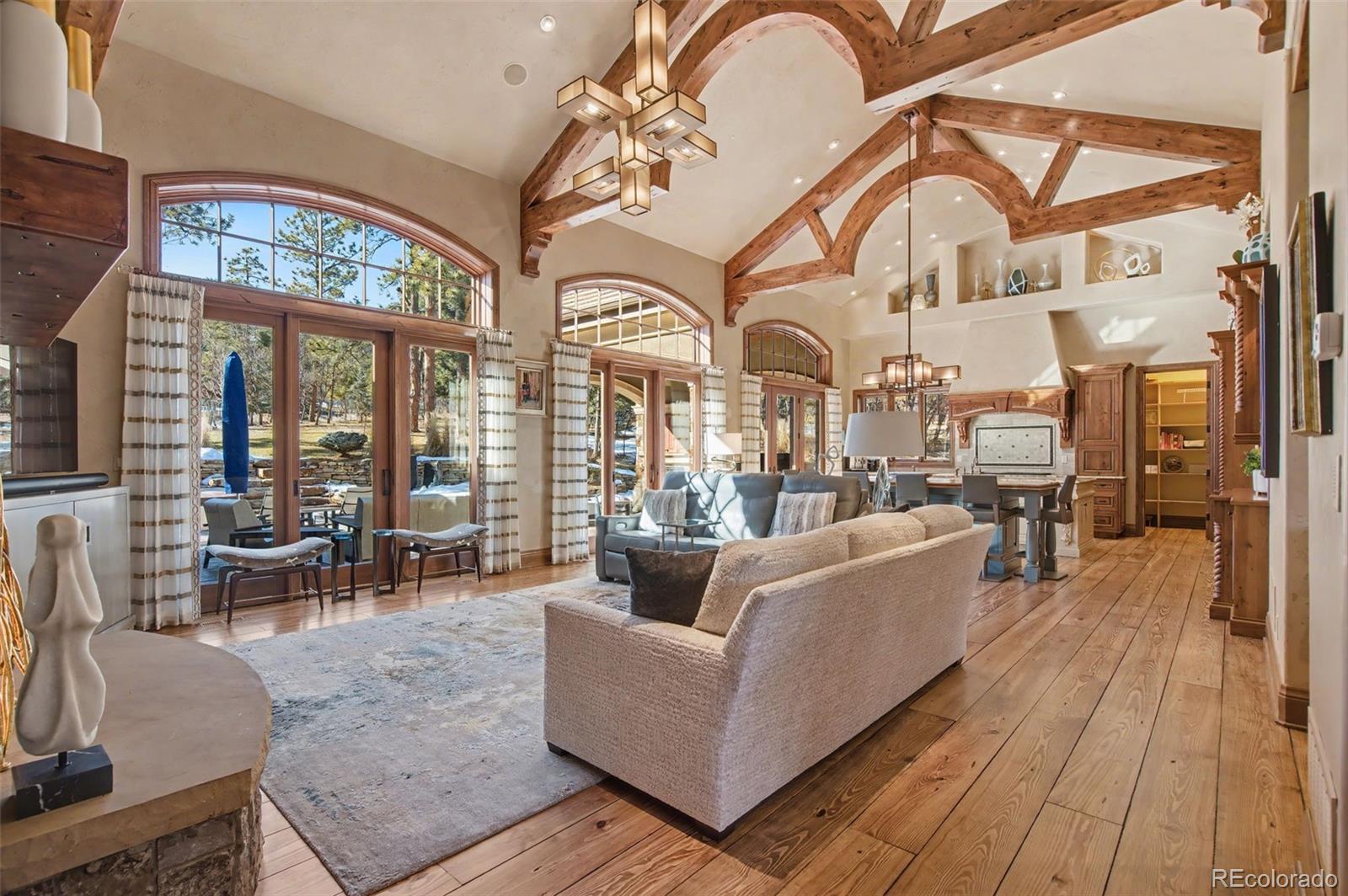 Colorado Springs, Colorado, 80906, United States, 5 Bedrooms Bedrooms, ,7 BathroomsBathrooms,Residential,Active,2017085