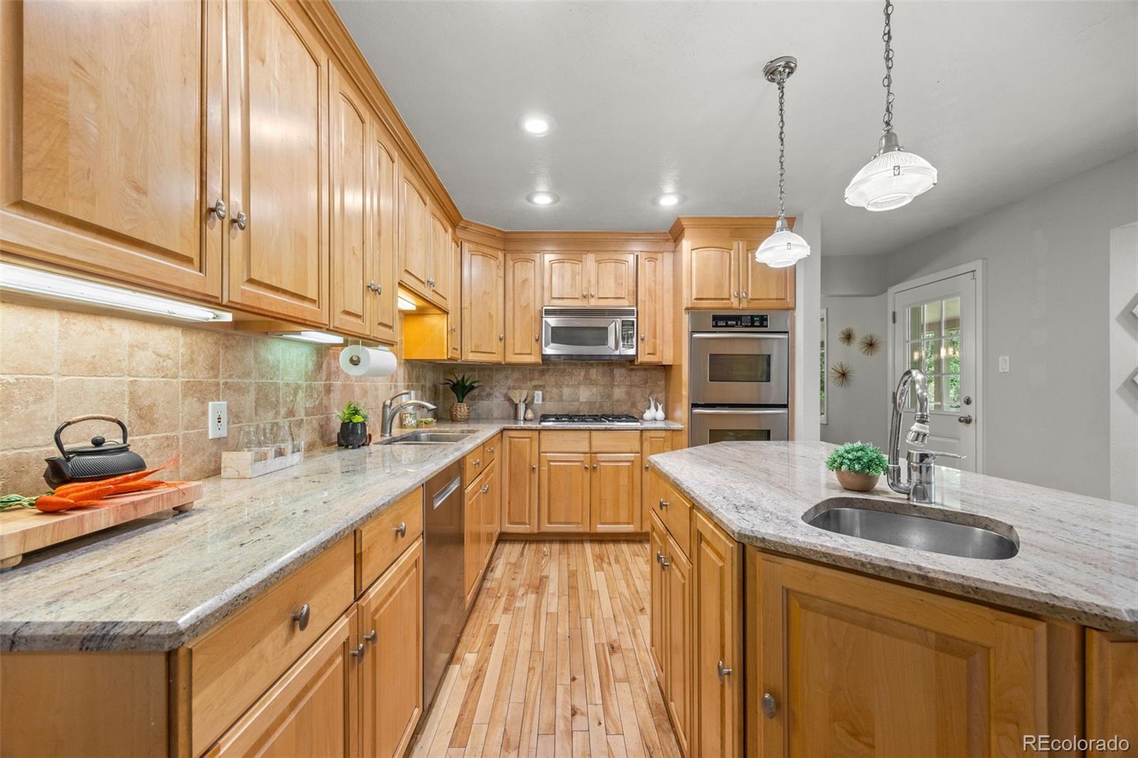 Englewood, Colorado, 80111, United States, 4 Bedrooms Bedrooms, ,3 BathroomsBathrooms,Residential,Active,1909660