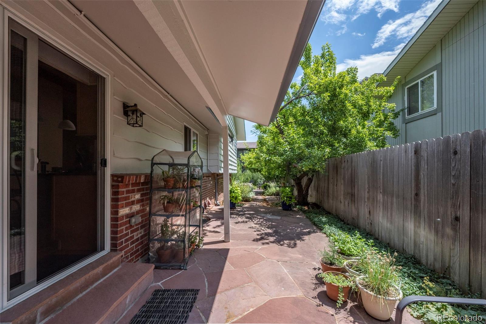 Boulder, Colorado, 80303, United States, 4 Bedrooms Bedrooms, ,3 BathroomsBathrooms,Residential,Contingent,1944054