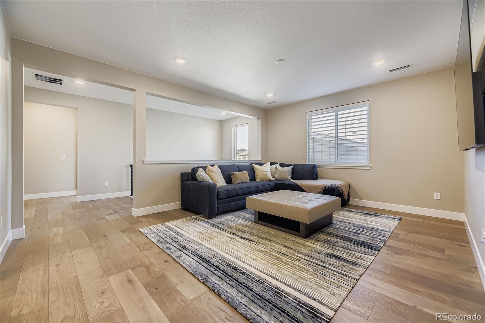 Lone Tree, Colorado, 80134, United States, 6 Bedrooms Bedrooms, ,6 BathroomsBathrooms,Residential,Active,2009845