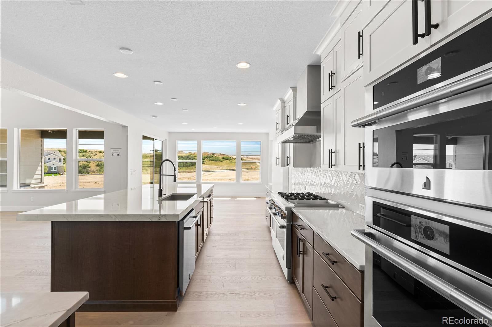 Castle Pines, Colorado, 80108, United States, 7 Bedrooms Bedrooms, ,7 BathroomsBathrooms,Residential,Active,1889020