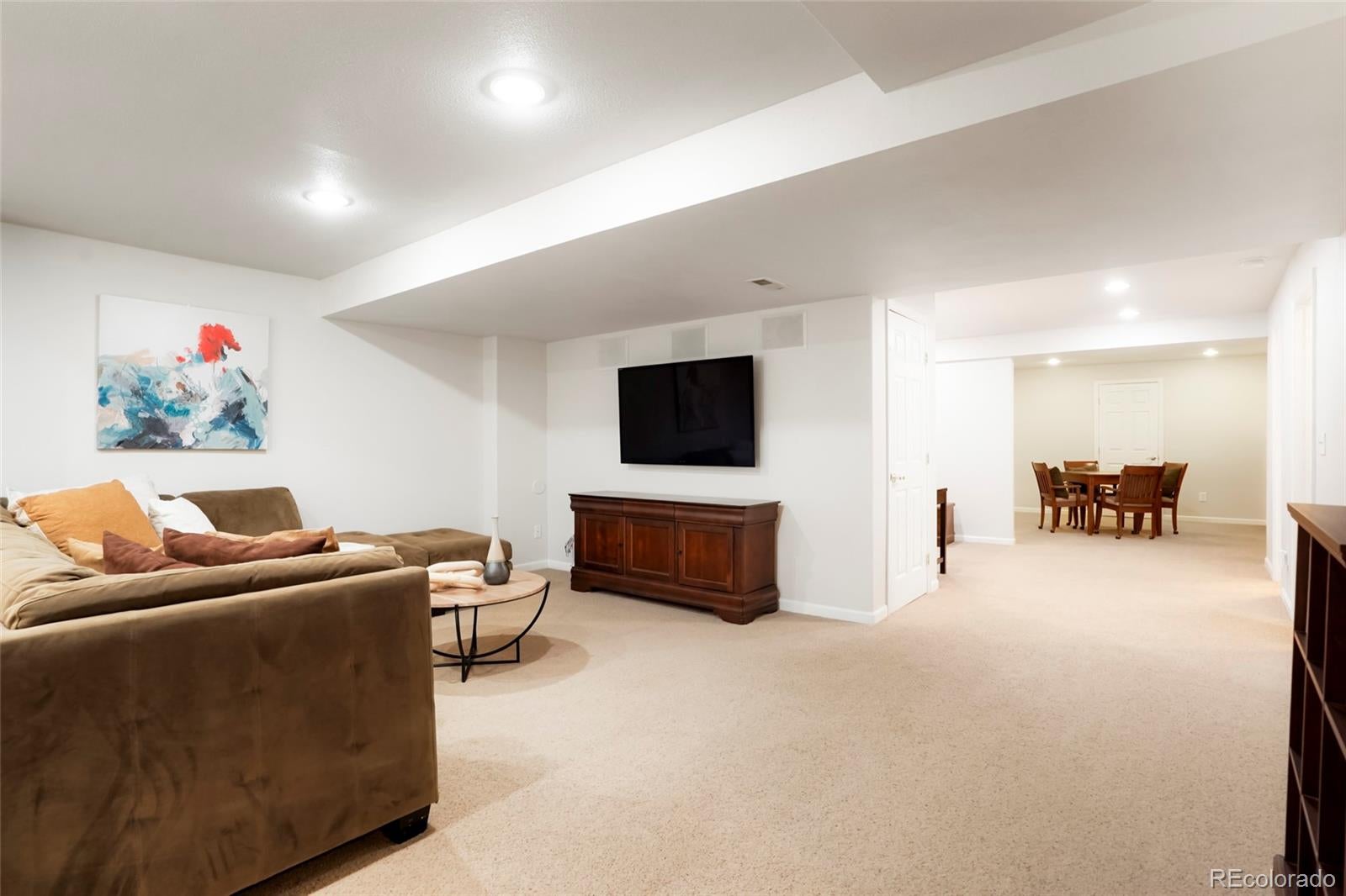 Highlands Ranch, Colorado, 80126, United States, 5 Bedrooms Bedrooms, ,5 BathroomsBathrooms,Residential,Active,1922291