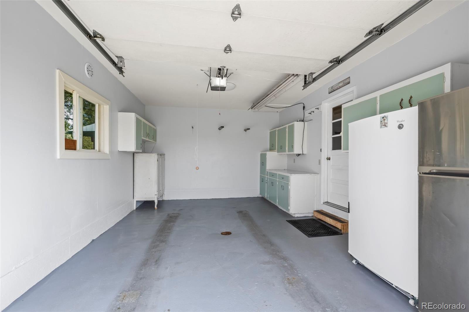 Boulder, Colorado, 80303, United States, 4 Bedrooms Bedrooms, ,3 BathroomsBathrooms,Residential,Active,1953379