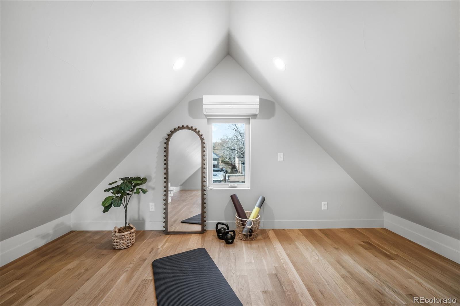 Denver, Colorado, 80211, United States, 3 Bedrooms Bedrooms, ,4 BathroomsBathrooms,Residential,Active,1990682