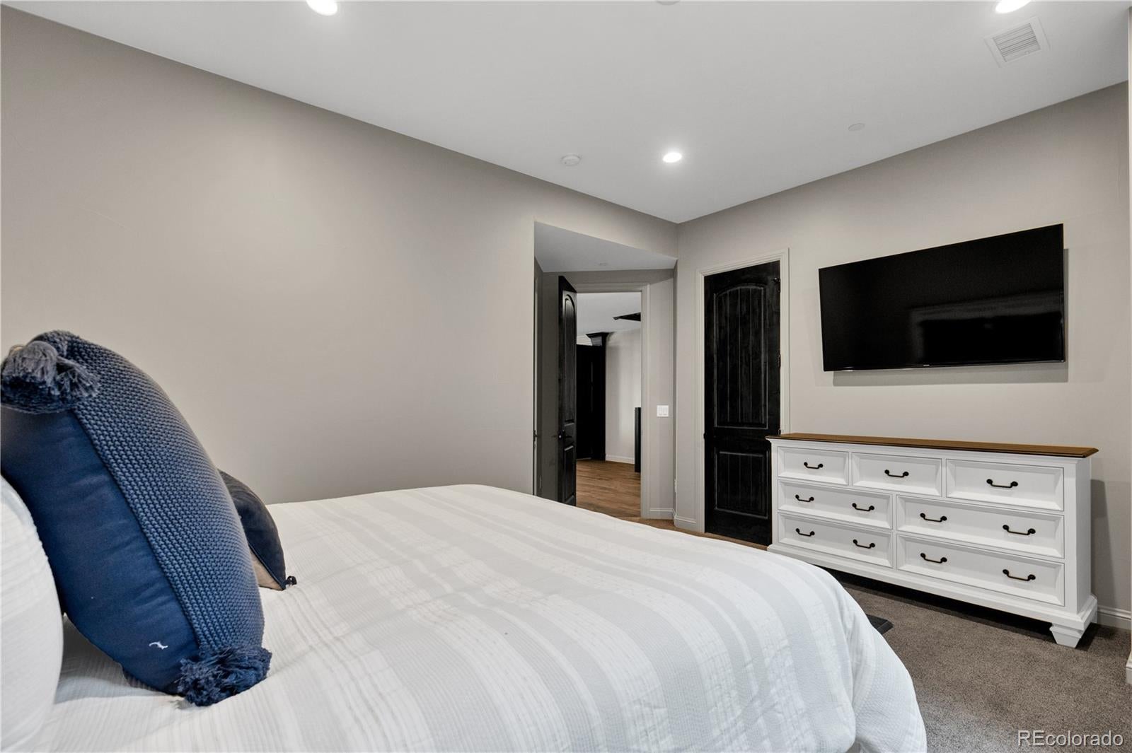 Castle Rock, Colorado, 80109, United States, 5 Bedrooms Bedrooms, ,5 BathroomsBathrooms,Residential,Active,2002340