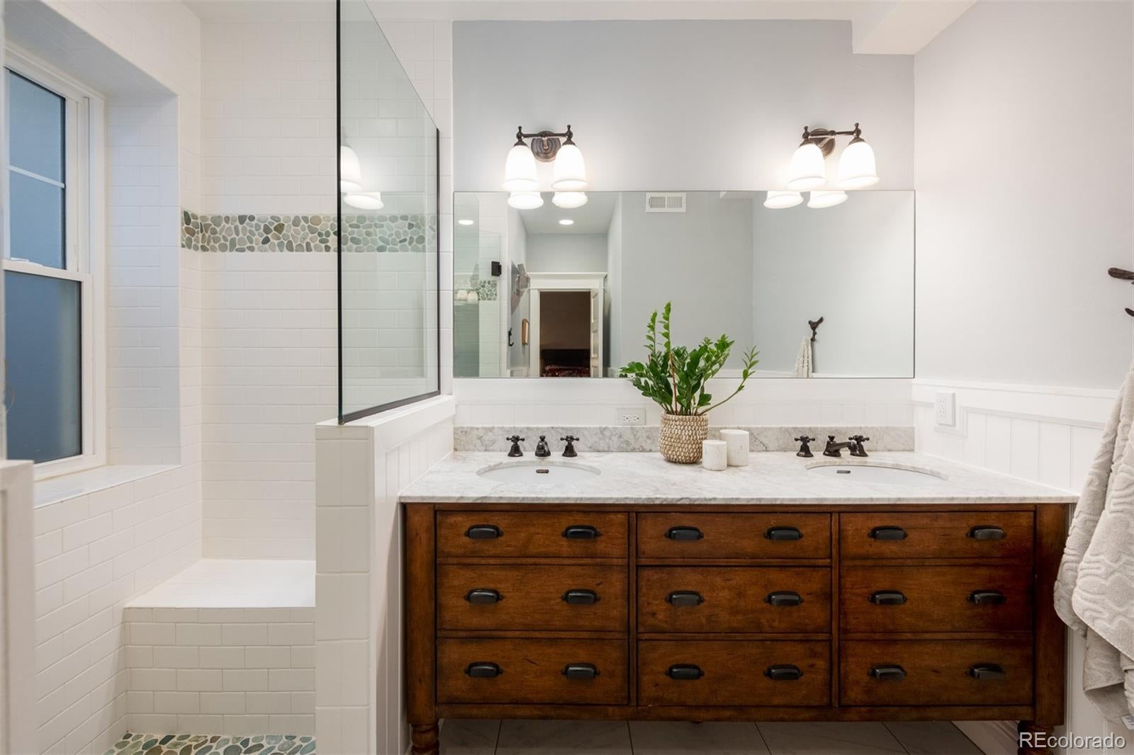 Boulder, Colorado, 80302, United States, 4 Bedrooms Bedrooms, ,5 BathroomsBathrooms,Residential,Active,1953427