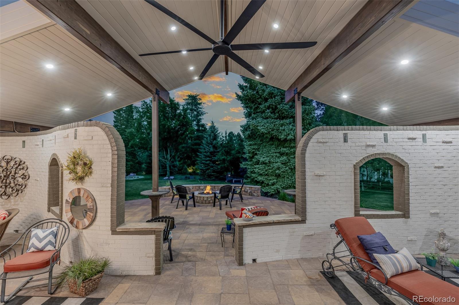 Greenwood Village, Colorado, 80121, United States, 4 Bedrooms Bedrooms, ,5 BathroomsBathrooms,Residential,Active,1888462