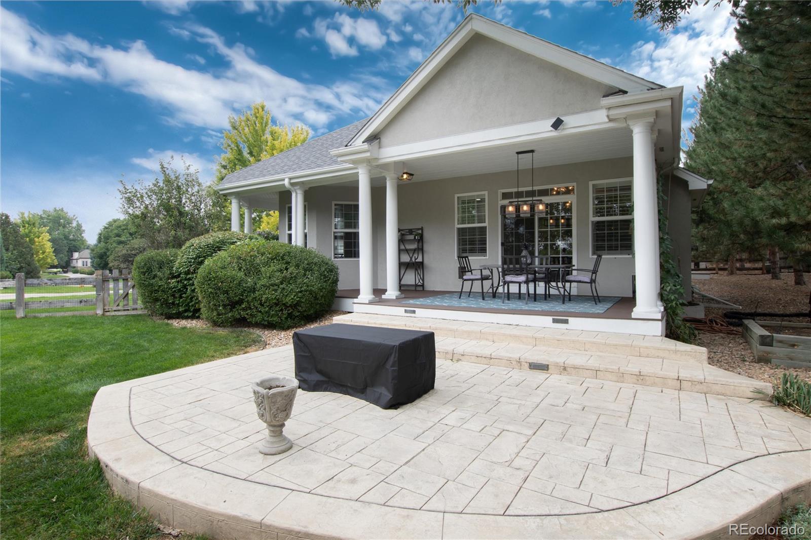 Littleton, Colorado, 80123, United States, 4 Bedrooms Bedrooms, ,4 BathroomsBathrooms,Residential,Active,1936610