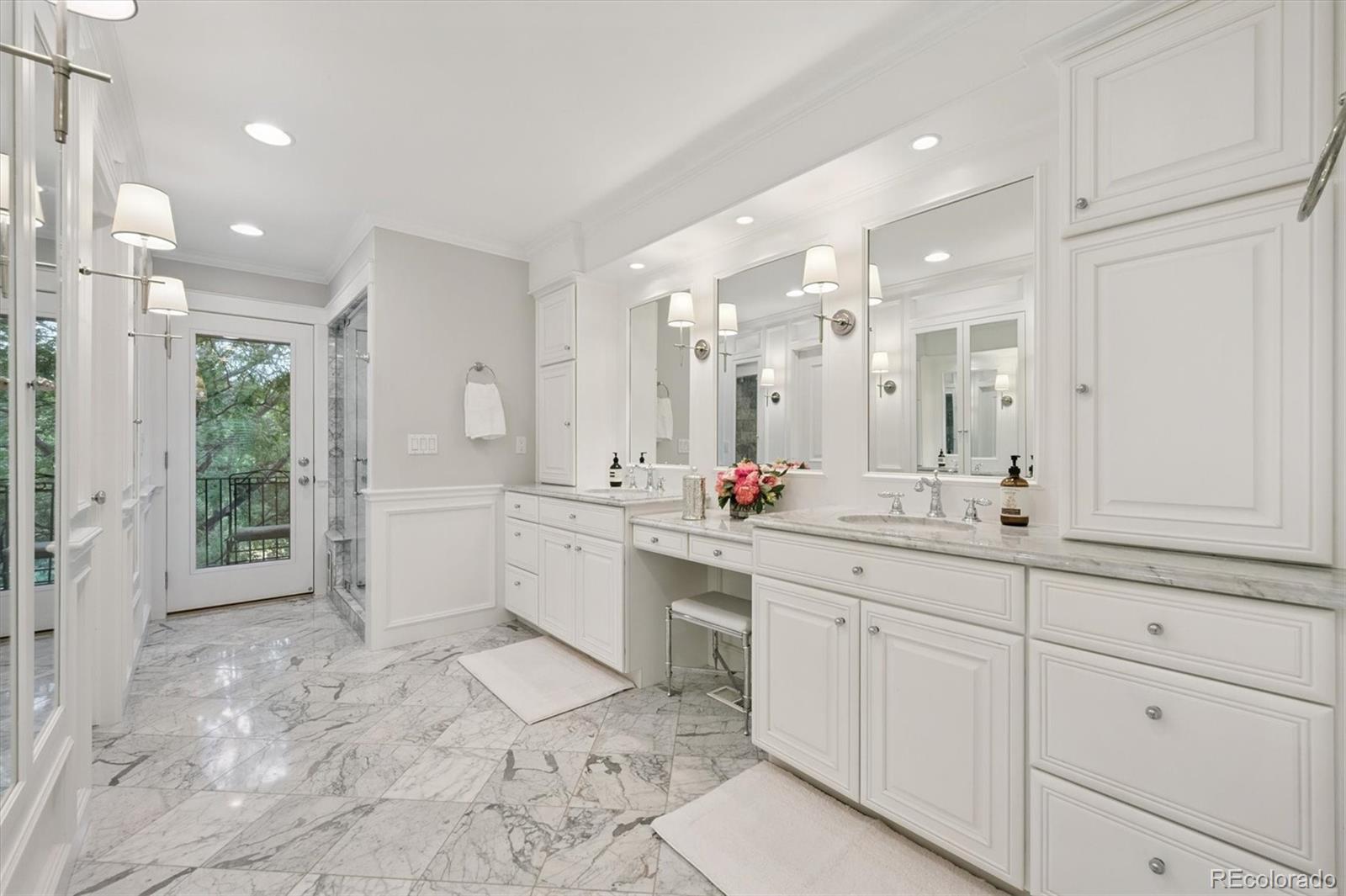 Highlands Ranch, Colorado, 80126, United States, 5 Bedrooms Bedrooms, ,5 BathroomsBathrooms,Residential,Active,1929668