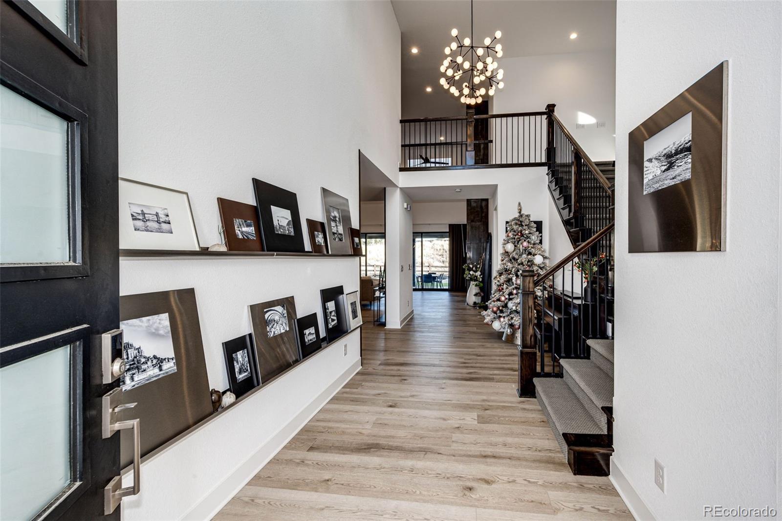 Castle Rock, Colorado, 80104, United States, 4 Bedrooms Bedrooms, ,4 BathroomsBathrooms,Residential,Active,2001365