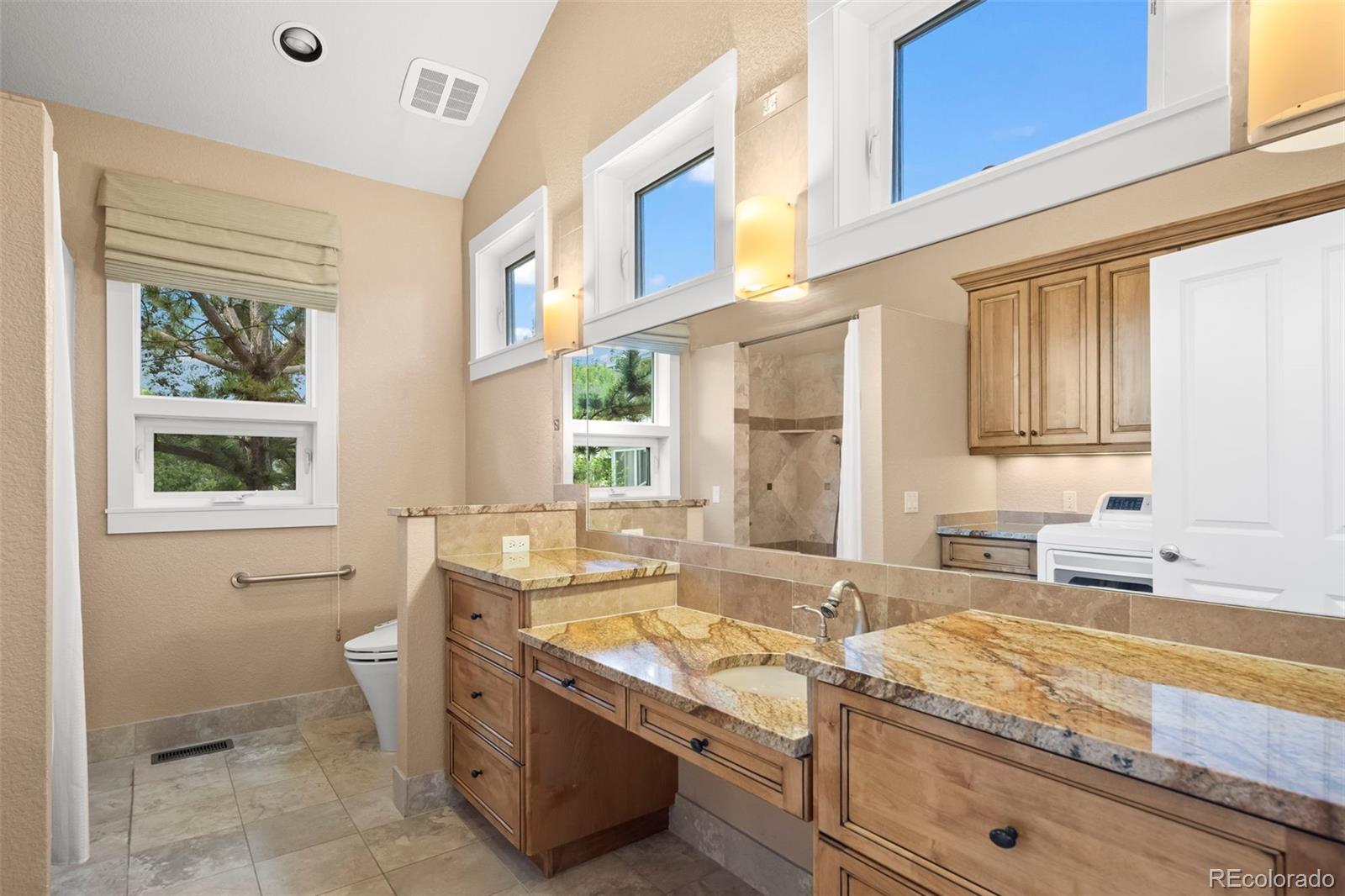 Boulder, Colorado, 80301, United States, 5 Bedrooms Bedrooms, ,4 BathroomsBathrooms,Residential,Active,1944111