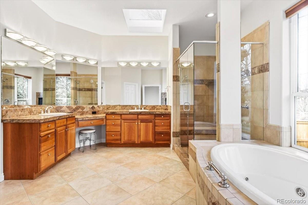 Lone Tree, Colorado, 80124, United States, 4 Bedrooms Bedrooms, ,5 BathroomsBathrooms,Residential,Active,2017434