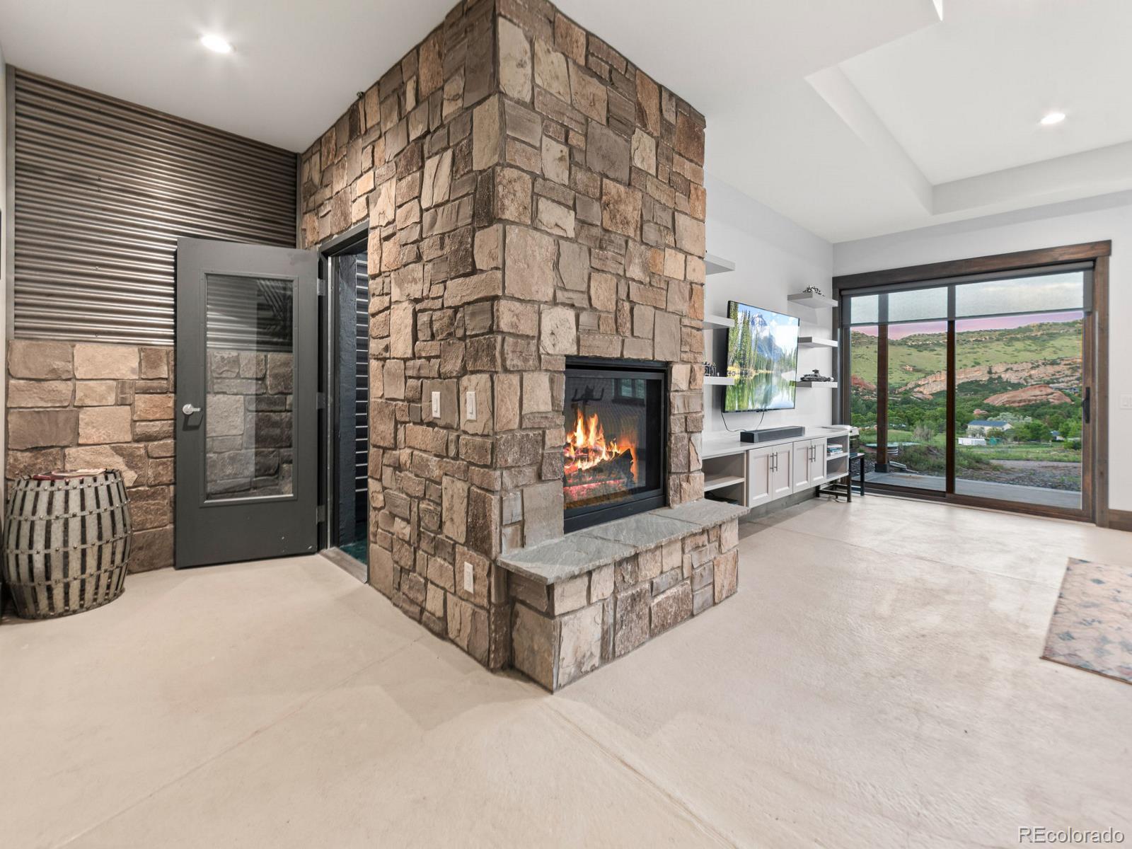 Littleton, Colorado, 80127, United States, 5 Bedrooms Bedrooms, ,5 BathroomsBathrooms,Residential,Active,1849236