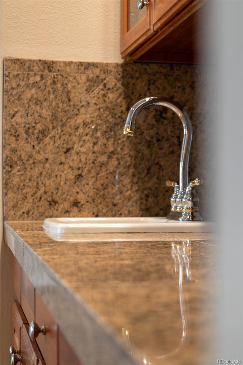 Lone Tree, Colorado, 80124, United States, 4 Bedrooms Bedrooms, ,5 BathroomsBathrooms,Residential,Active,1909066