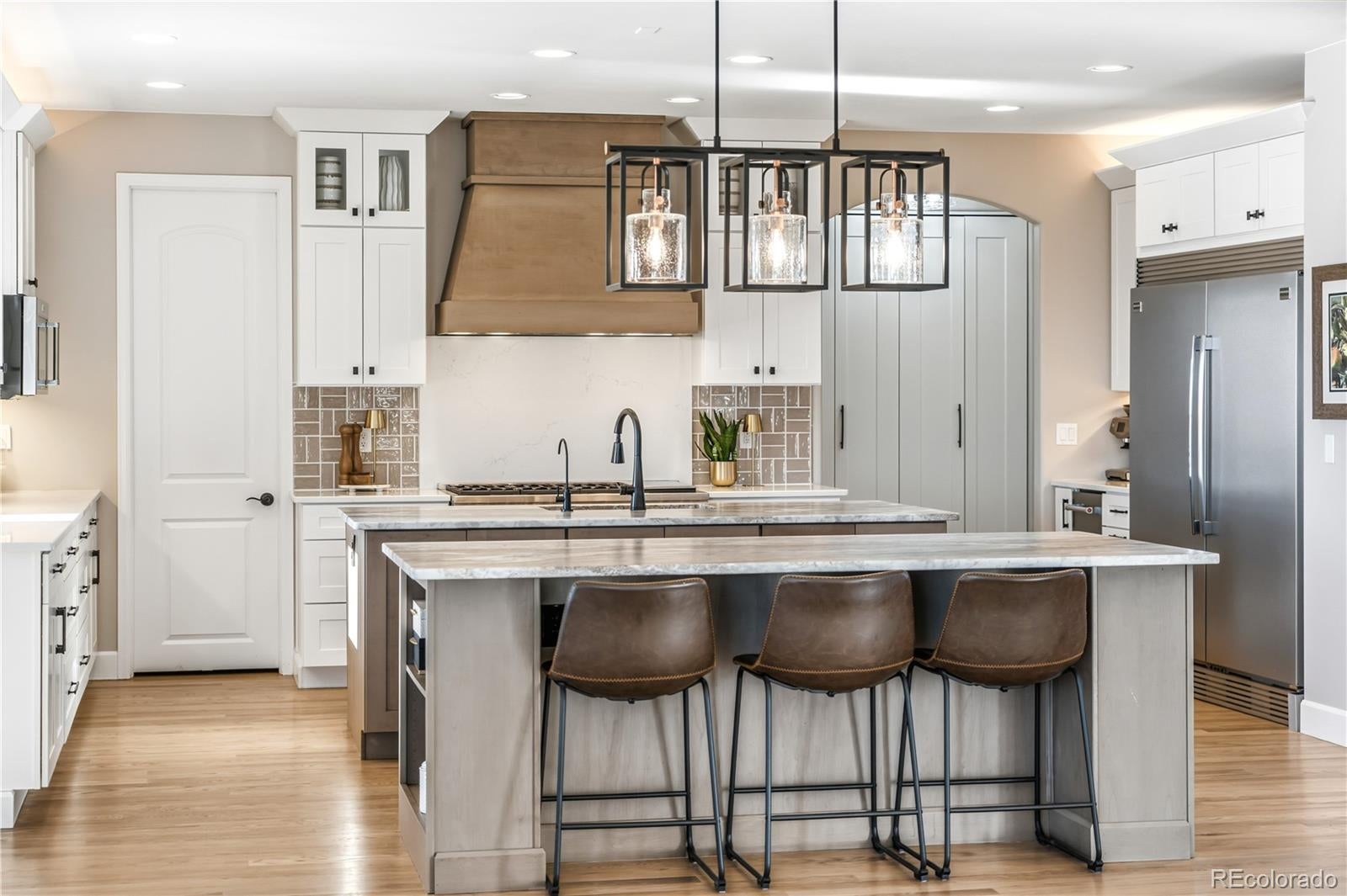 Castle Rock, Colorado, 80104, United States, 5 Bedrooms Bedrooms, ,5 BathroomsBathrooms,Residential,Active,2010186