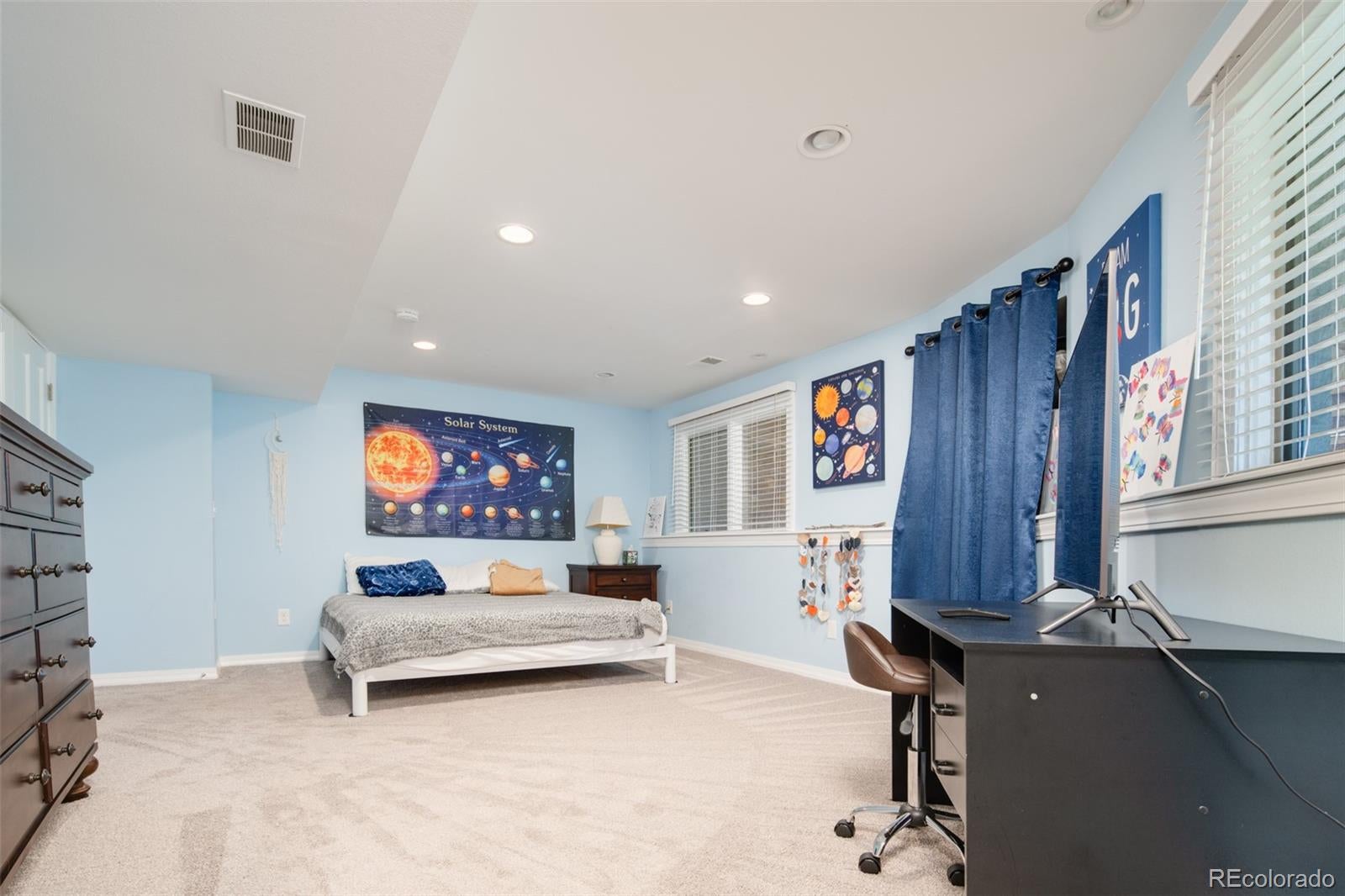 Castle Pines, Colorado, 80108, United States, 5 Bedrooms Bedrooms, ,5 BathroomsBathrooms,Residential,Active,2009383